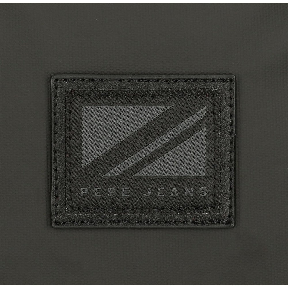 Kaksi osastoa Pepe Jeans hoxton