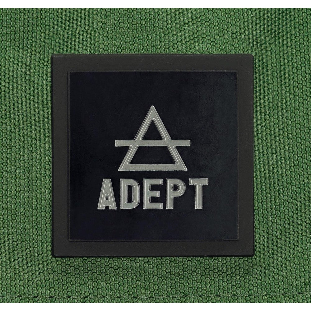 Zwei Fächer Adept Fox.