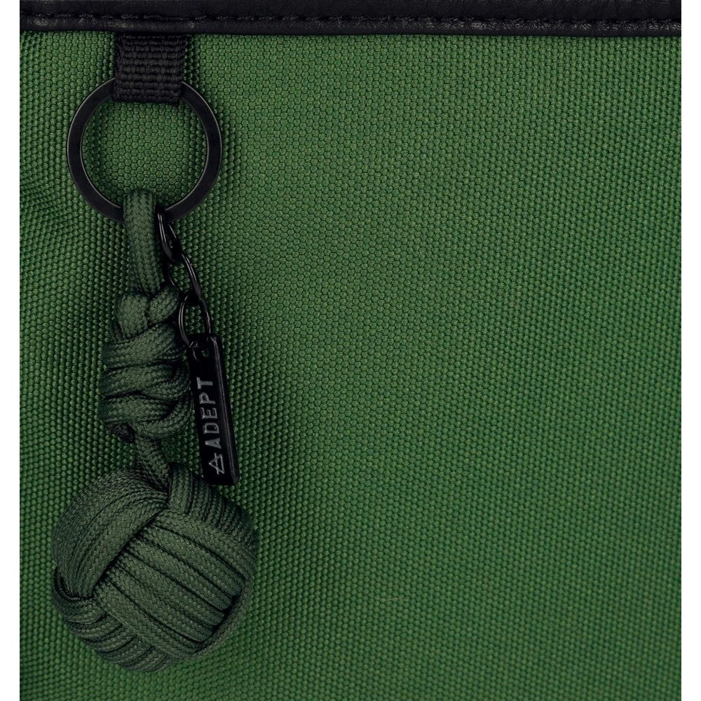 Zwei Fächer Adept Fox.