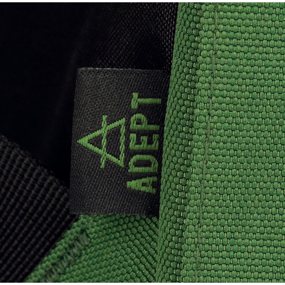 Zwei Fächer Adept Fox.