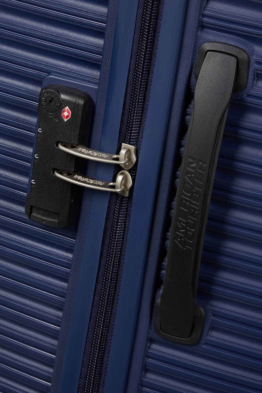 AMERICAN TOURISTER MALETA MEDIANA LIFTOFF 68CM