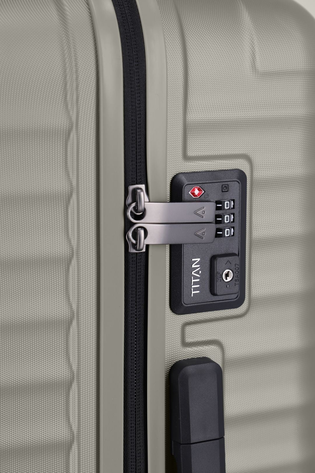 TITAN Valigia media LITRON 69CM