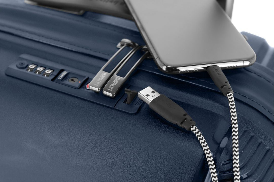 IP1 IMPACKT Valise cabine AVEC USB PORT 55CM