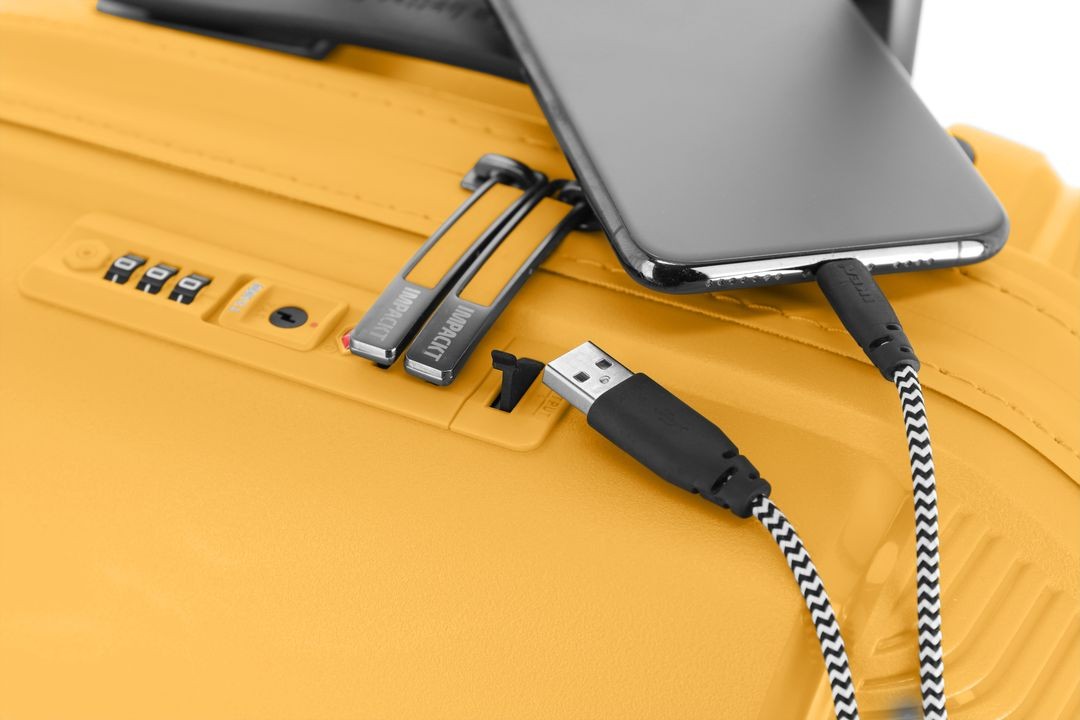 IP1 IMPACKT Valise cabine AVEC USB PORT 55CM