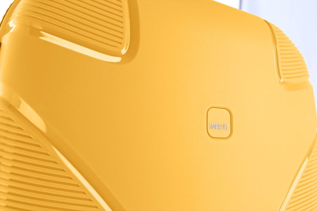 IP1 IMPACKT Valise cabine AVEC USB PORT 55CM