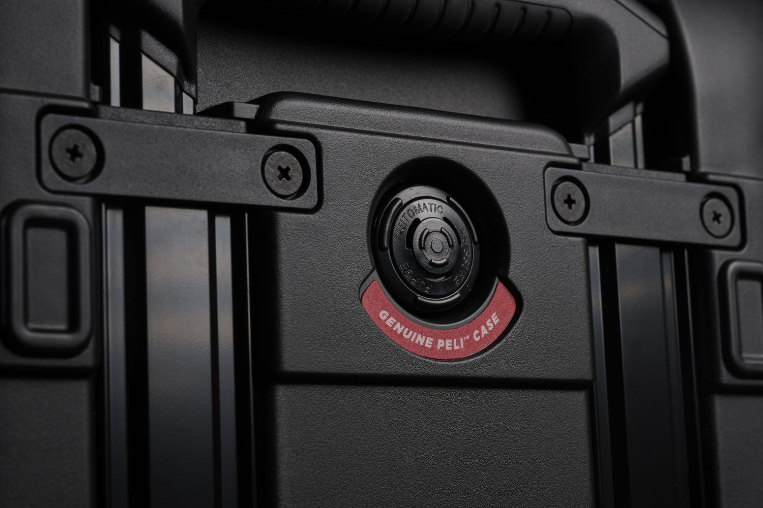 PELI MEDIUM ATX SUITCASE