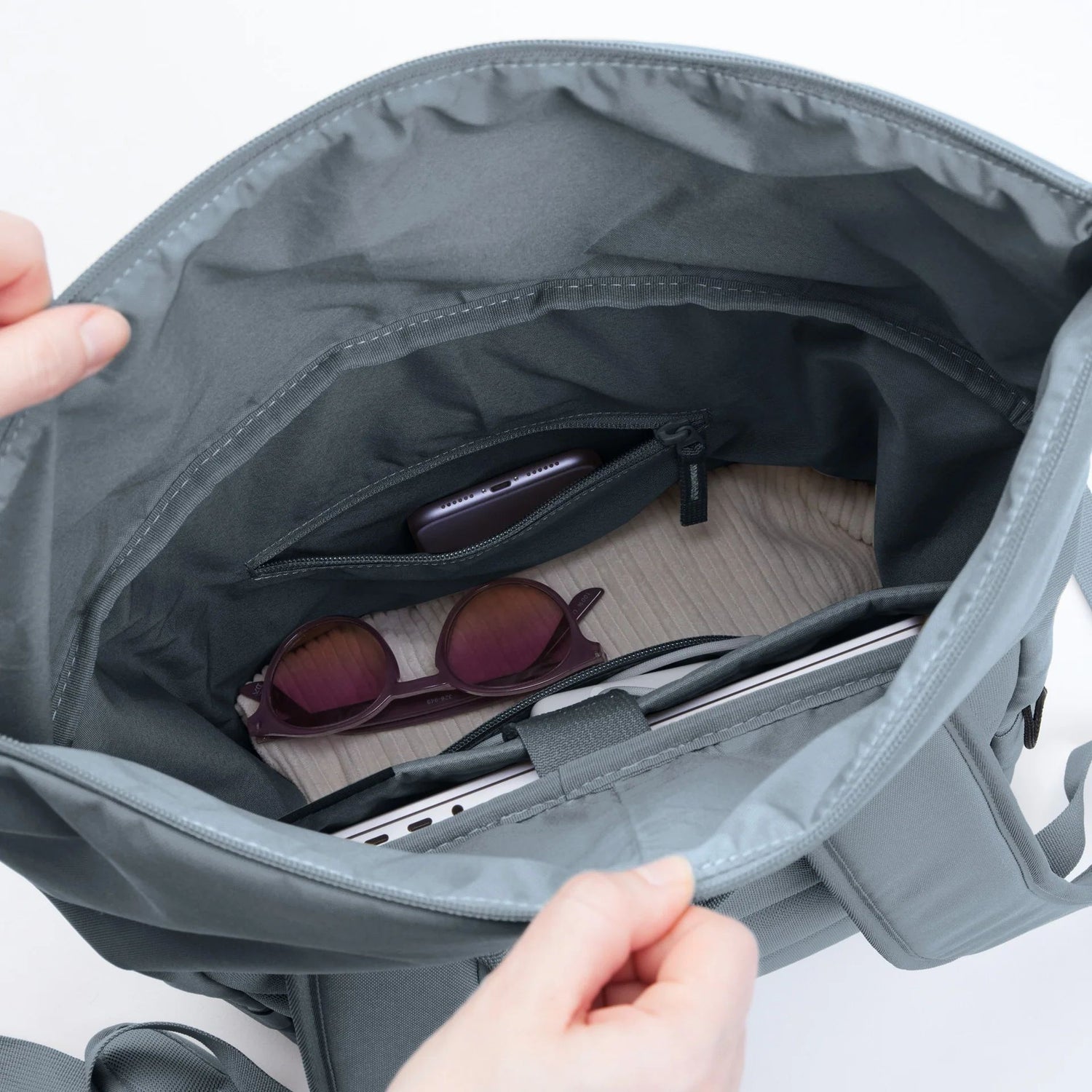 J'ai un sac à dos ROLLTOP Monochrome facile