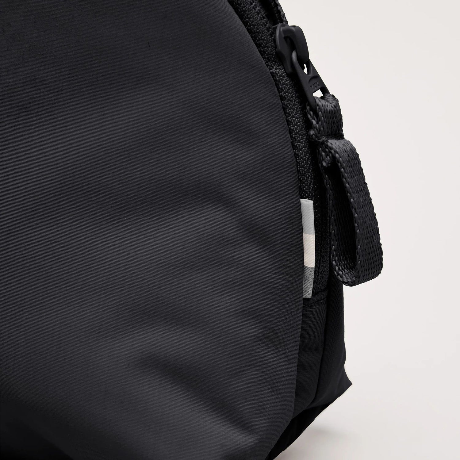 GOT BAG CLOUD POCKET BAG MONOCHROME