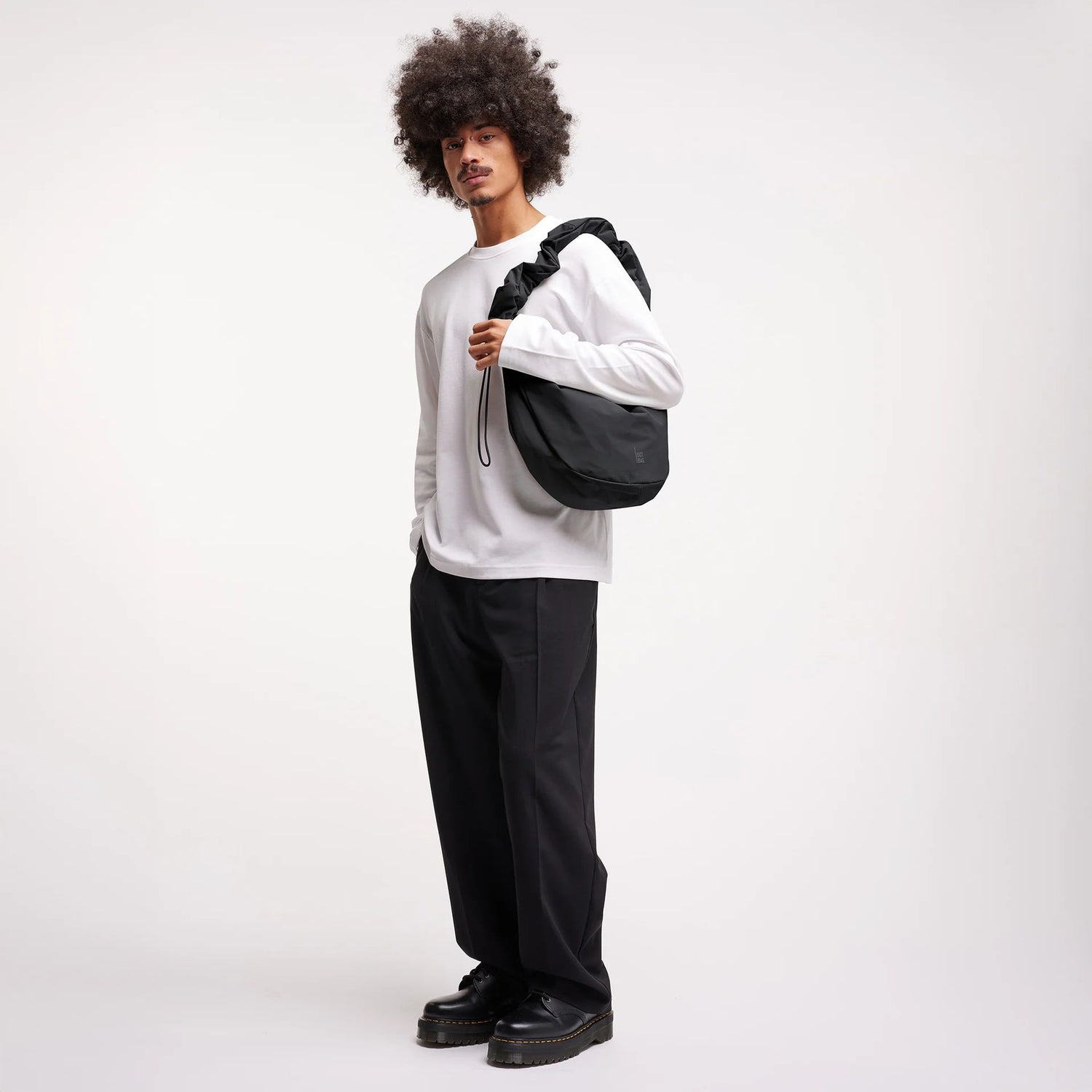 GOT BAG MOON BAG RUFFLE MONOCHROME