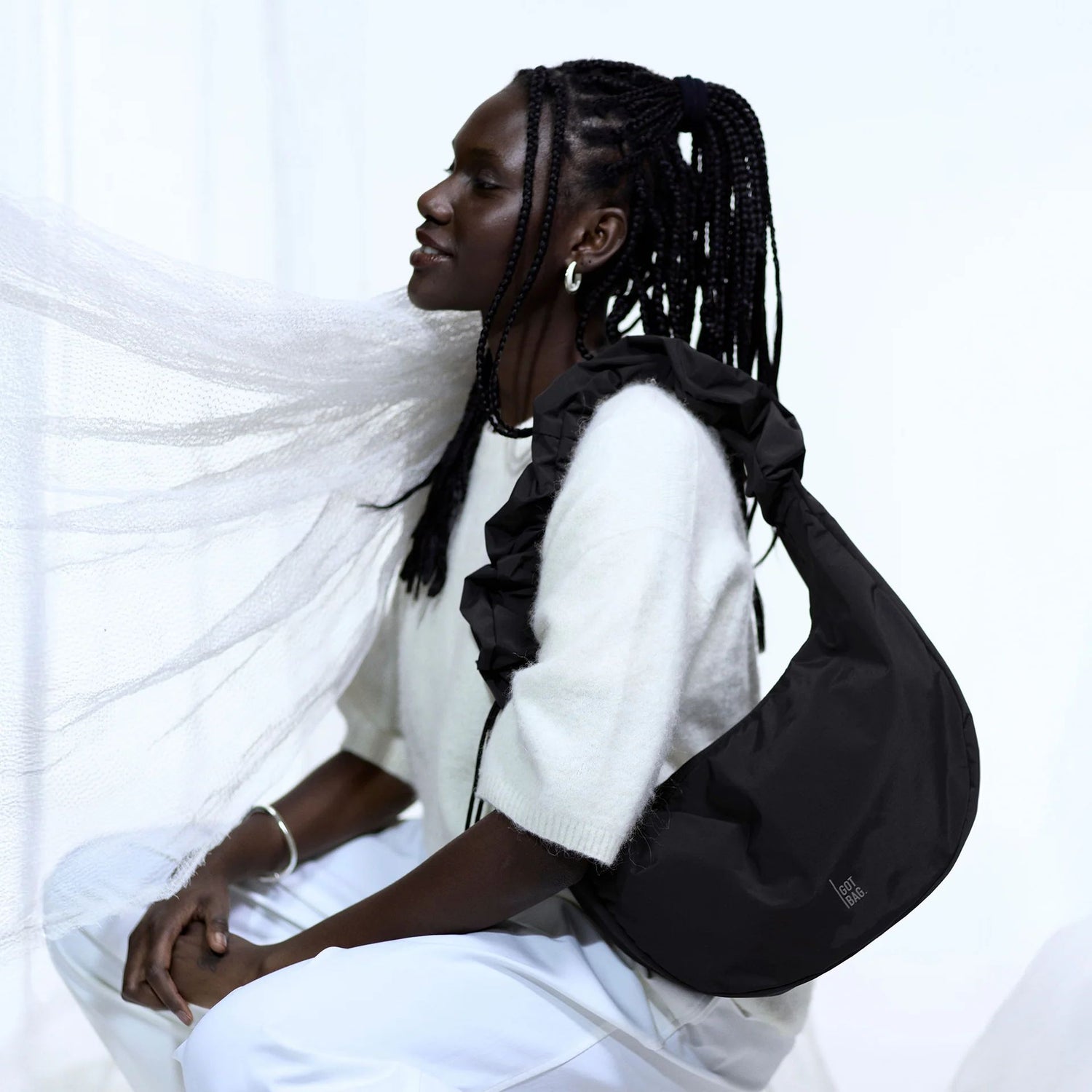 GOT BAG MOON BAG RUFFLE MONOCHROME