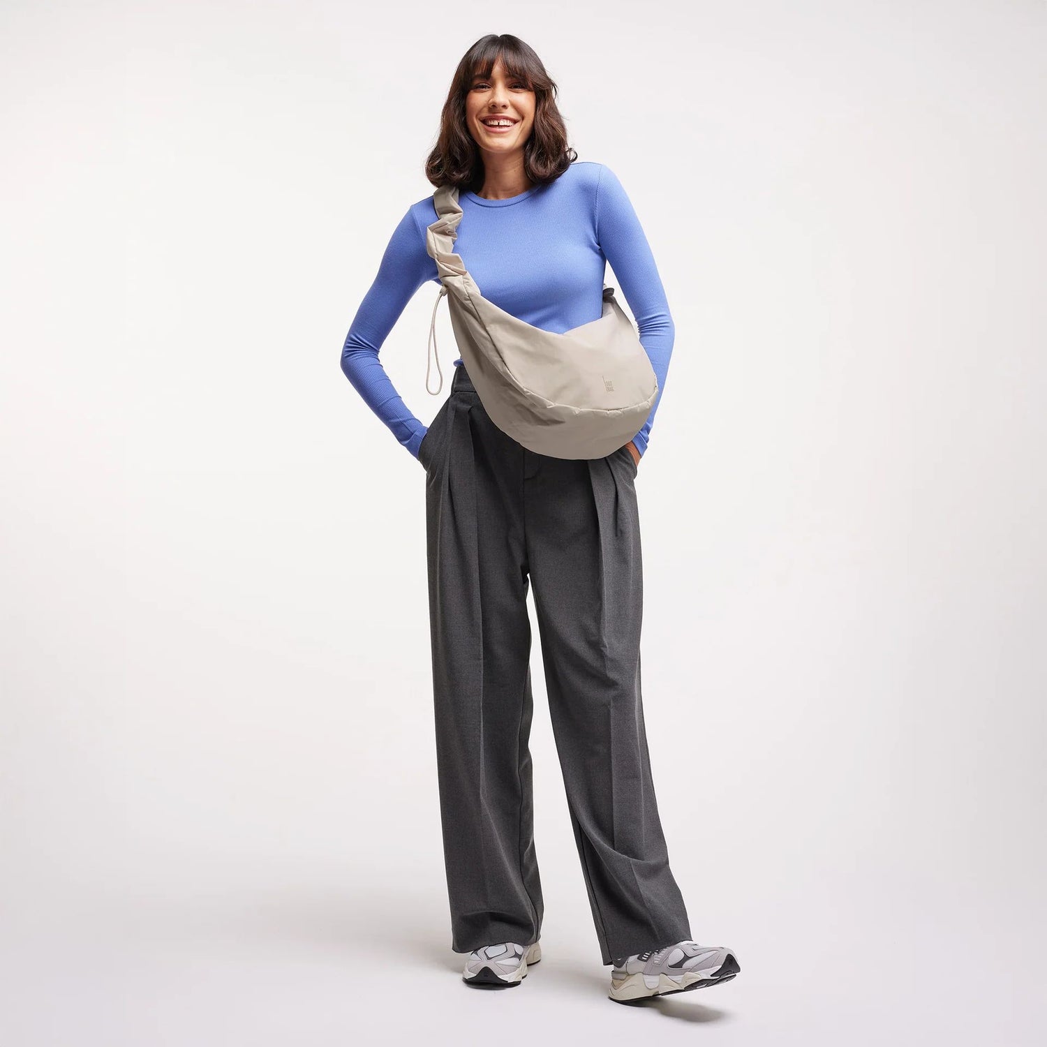 GOT BAG MOON BAG RUFFLE MONOCHROME