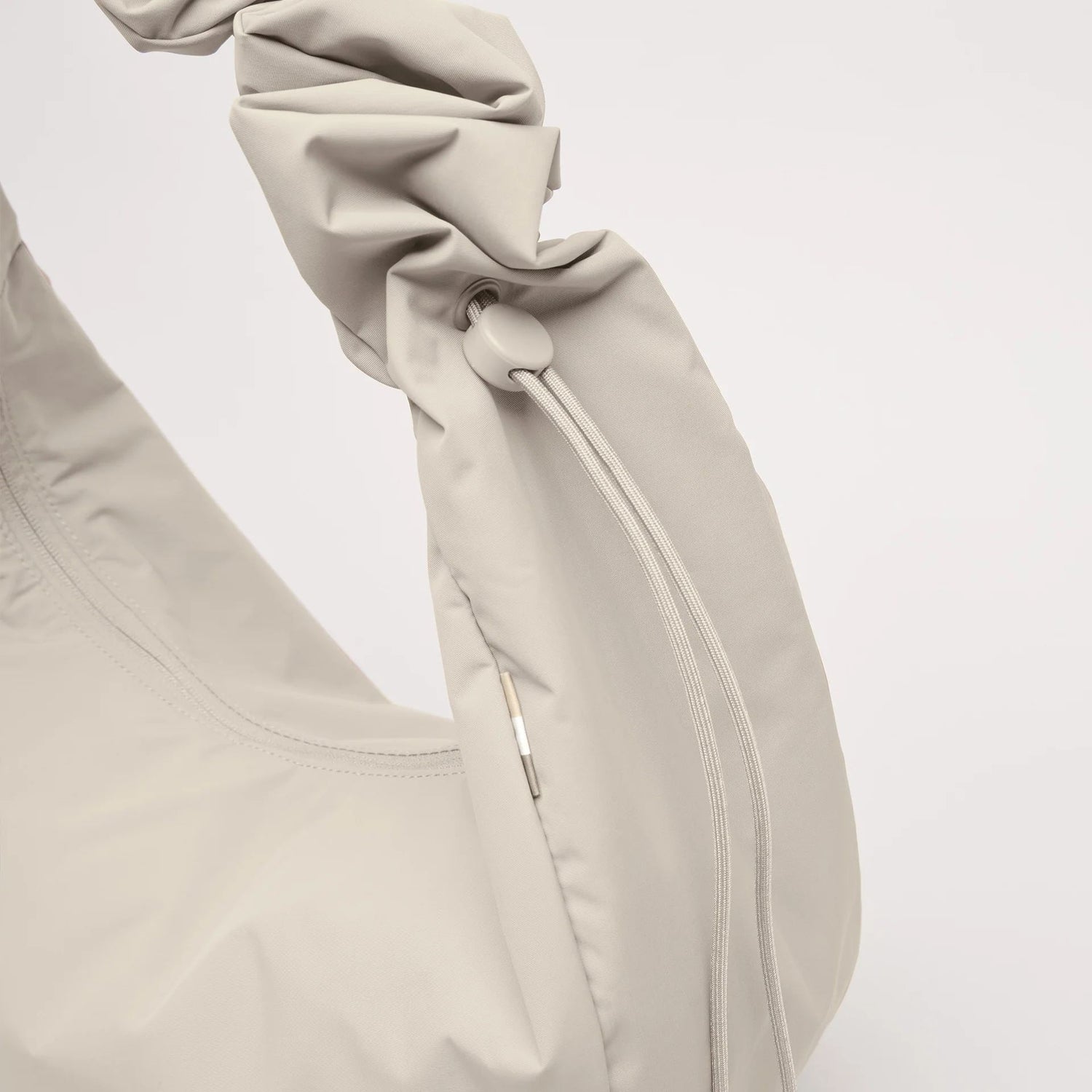 GOT BAG MOON BAG RUFFLE MONOCHROME