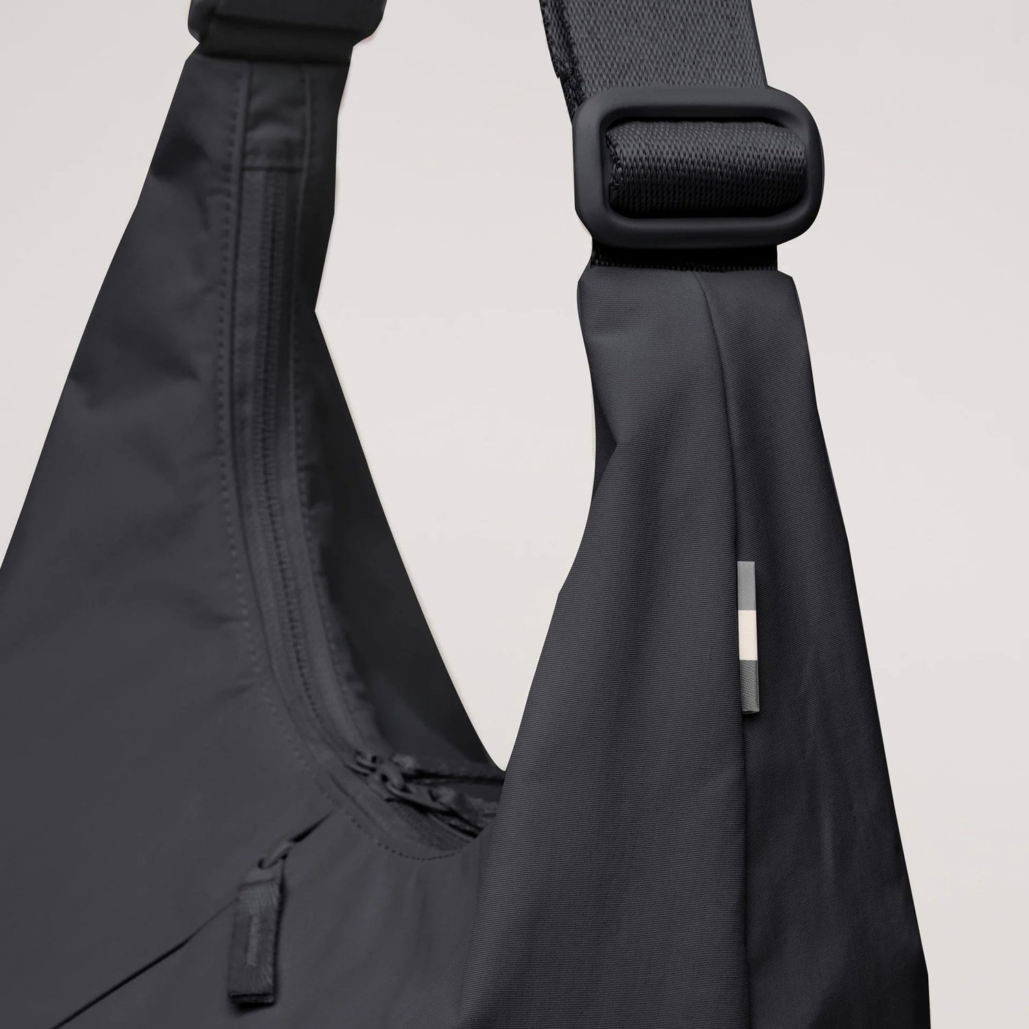 GOT BAG T-SHAPE BAG LARGE MONOCHROME