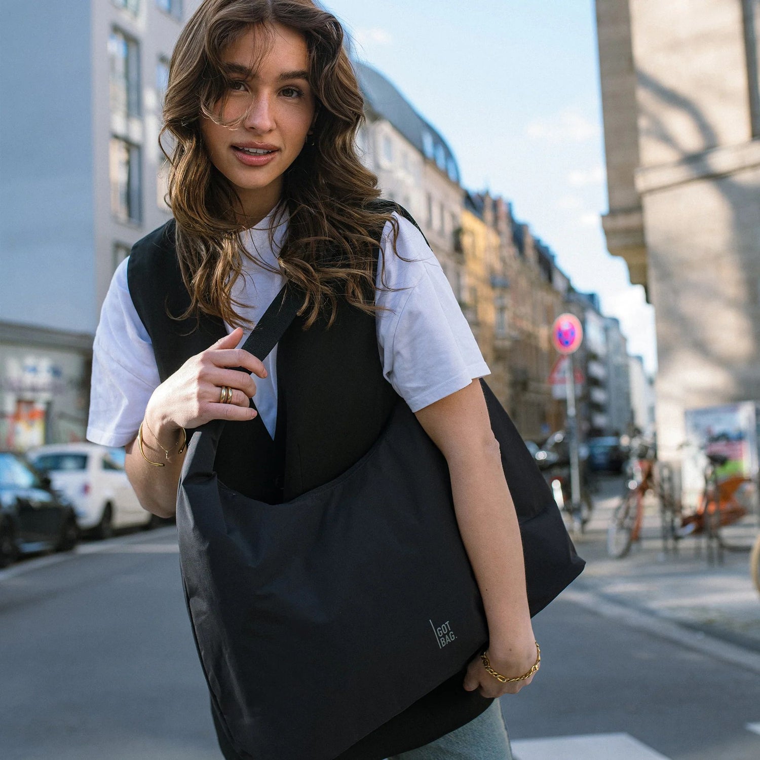 GOT BAG T-SHAPE BAG LARGE MONOCHROME