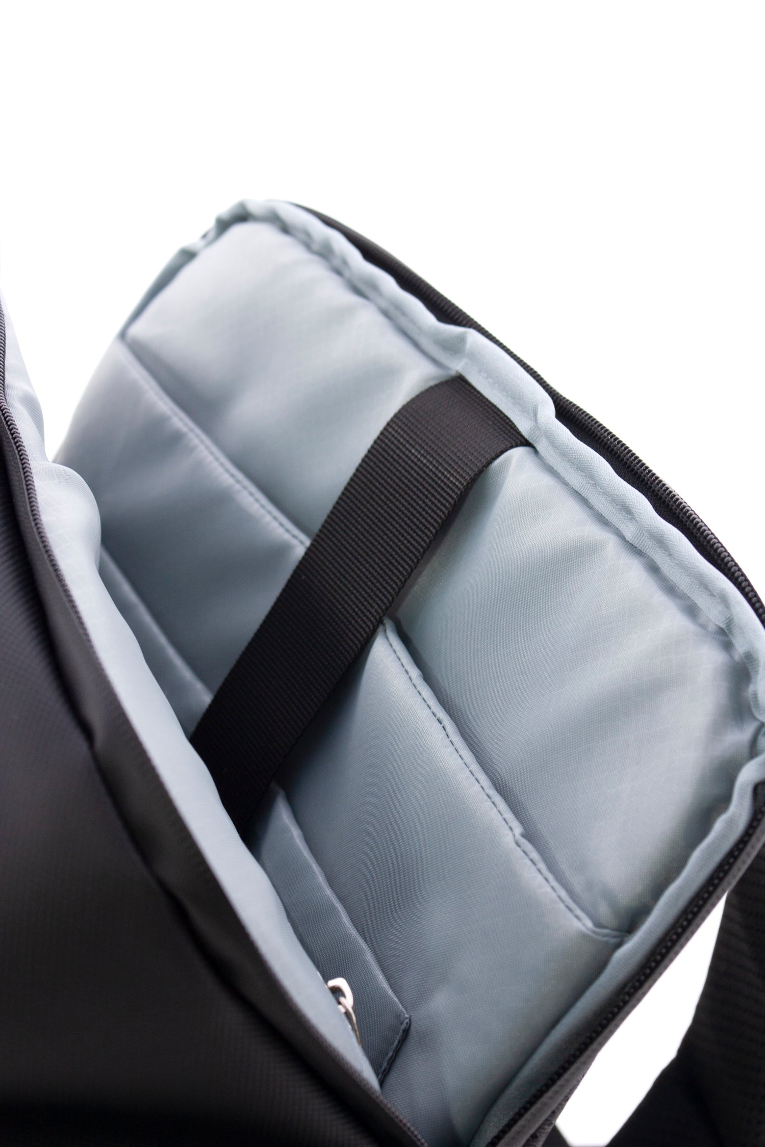 VOGART UNDERSEAT TRAVEL BACKPACK EXTENSIBLE WATERPROOF
