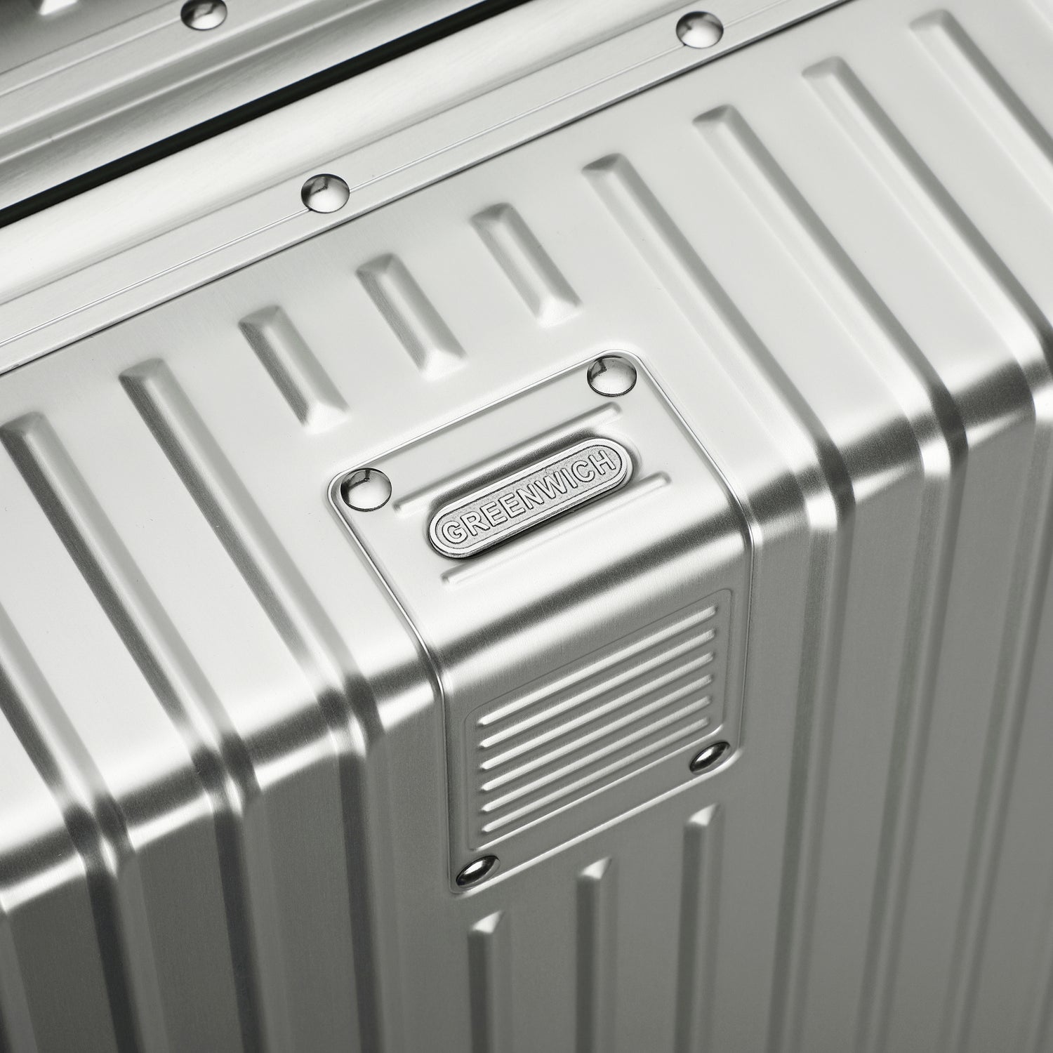 GREENWICH Maleta 100% ALUMINIO de cabina Praga 55CM