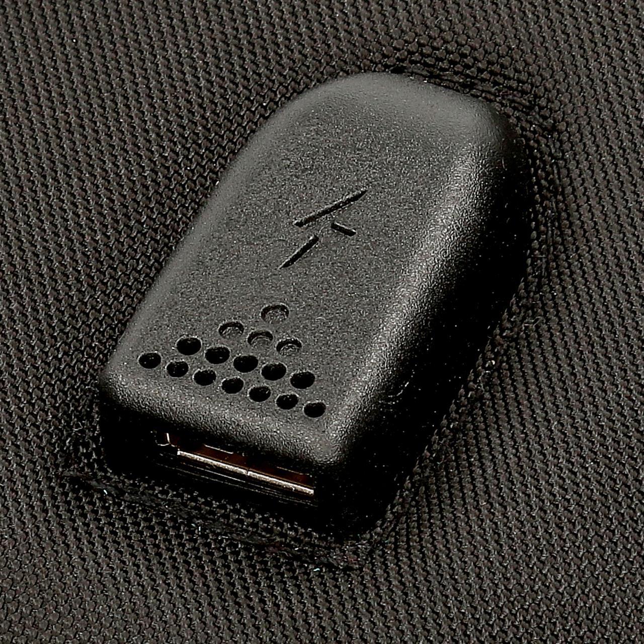 7782331 Backpacker 2C.PJL Leighton Black