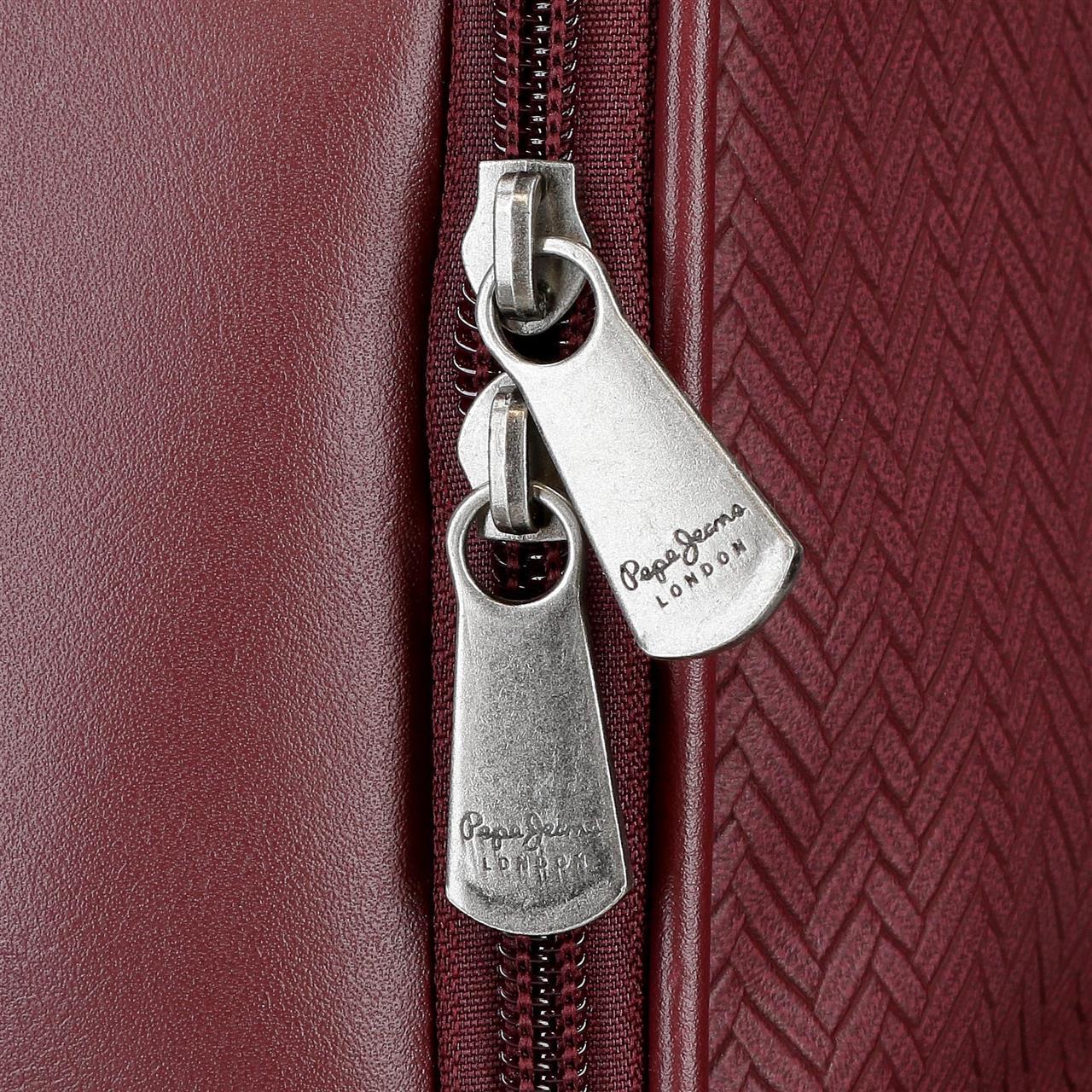 7912132 Backpack aanpassen.