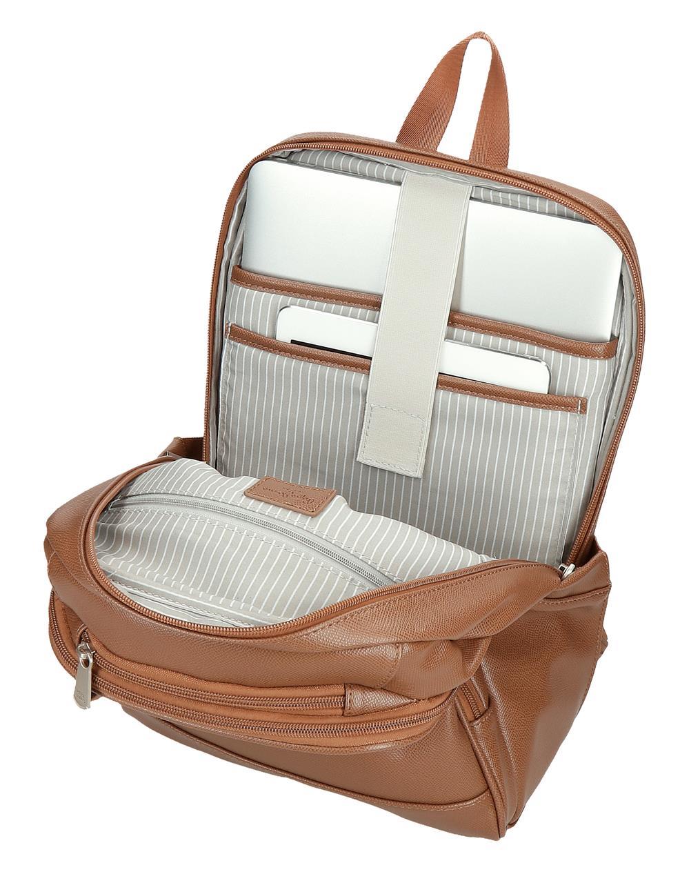 7942132 Backpack aanpassen. 2c pororord.pjl Elia Marron