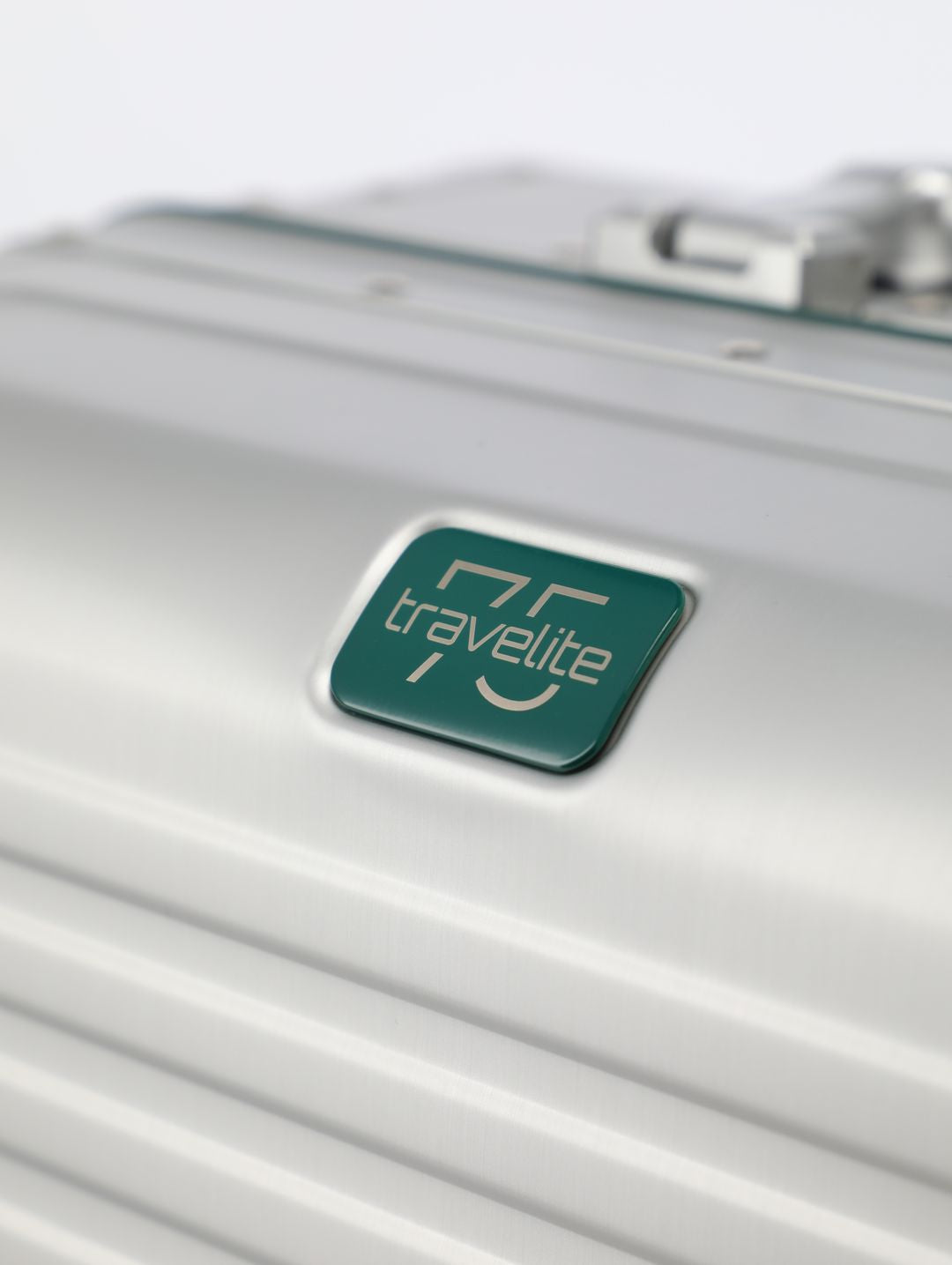 TRAVELITE - Large aluminum suitcase NEXT 2.0 – 77cm