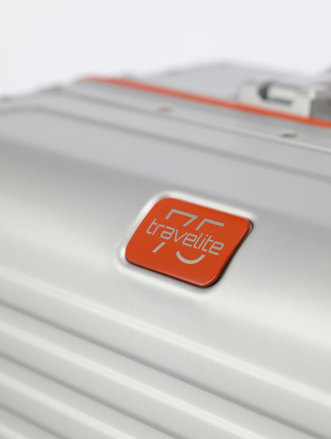 TRAVELITE - Large aluminum suitcase NEXT 2.0 – 77cm