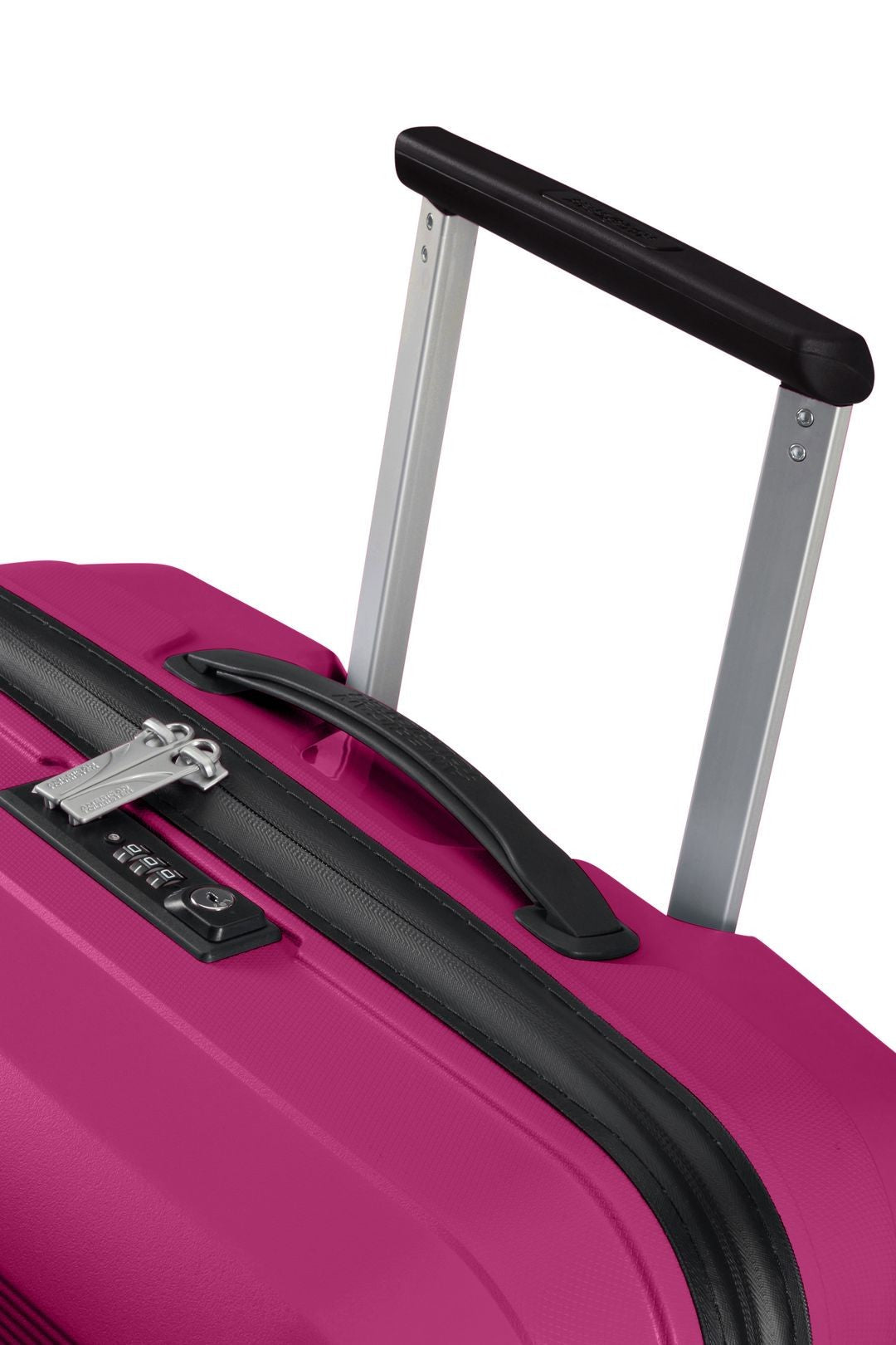 Airconic de American Tourister Spinner Petite taille