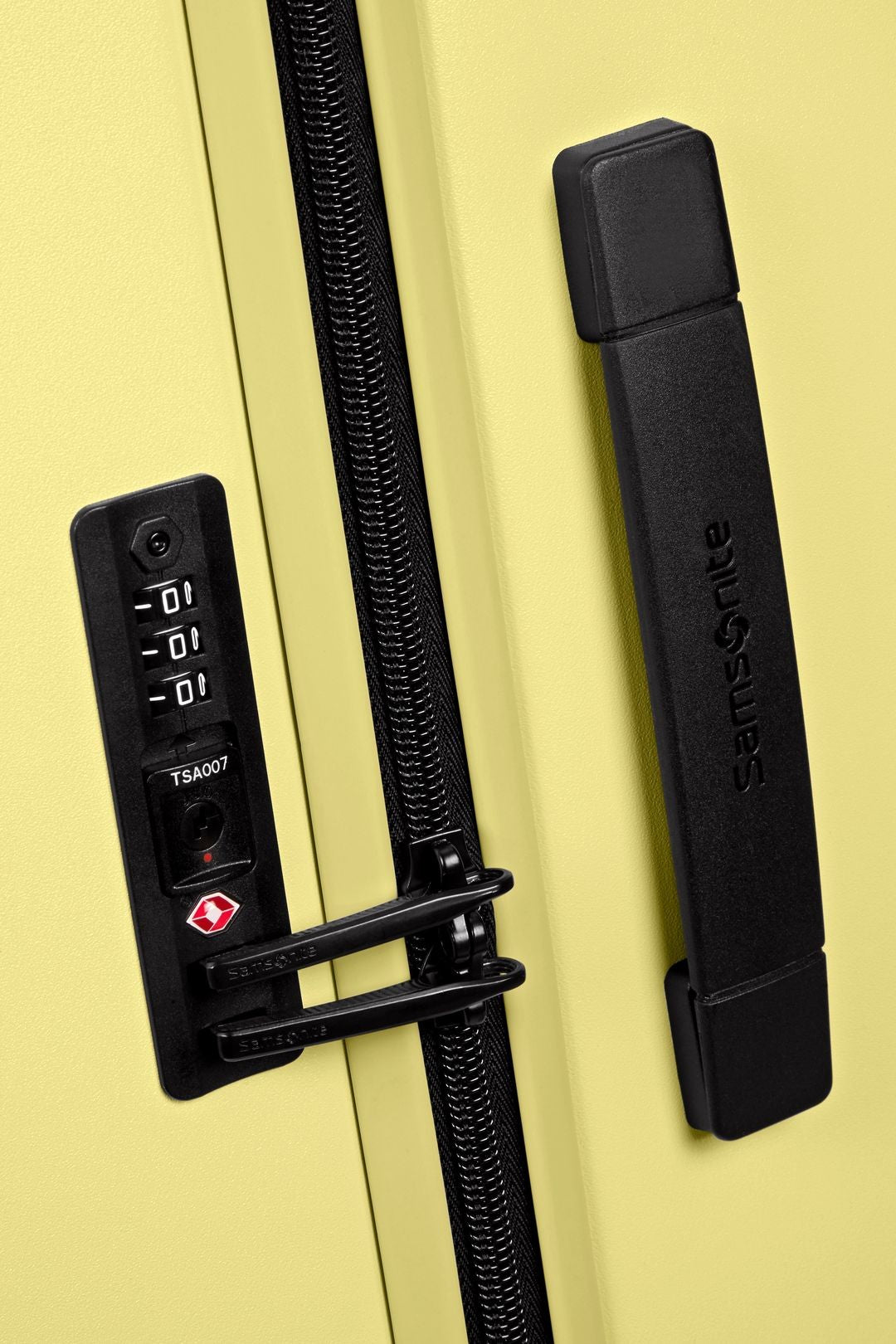 Valise moyenne 69CM SAMSONITE STACKD