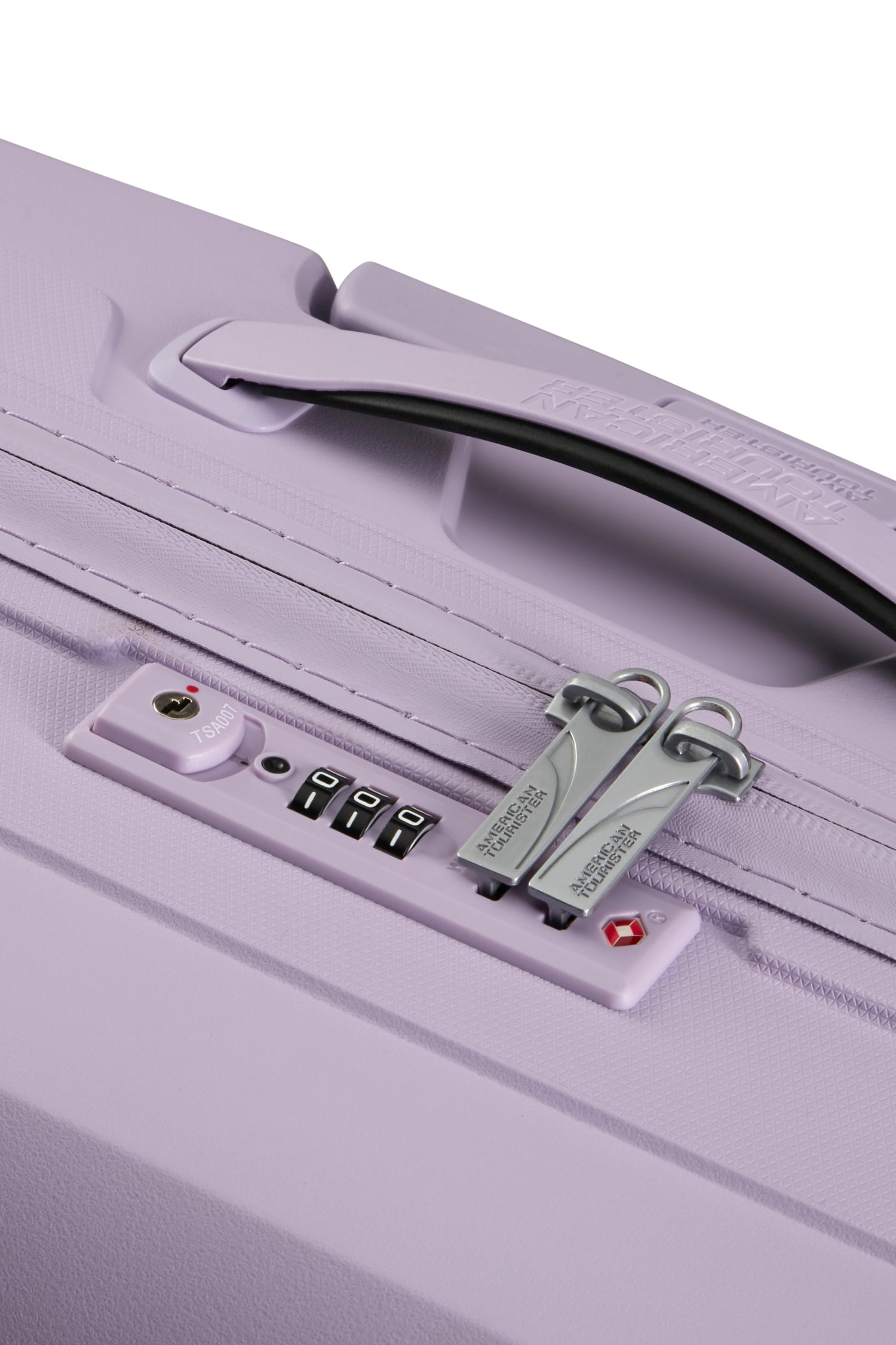 Airconic von American Tourister Spinner Mittelgroß