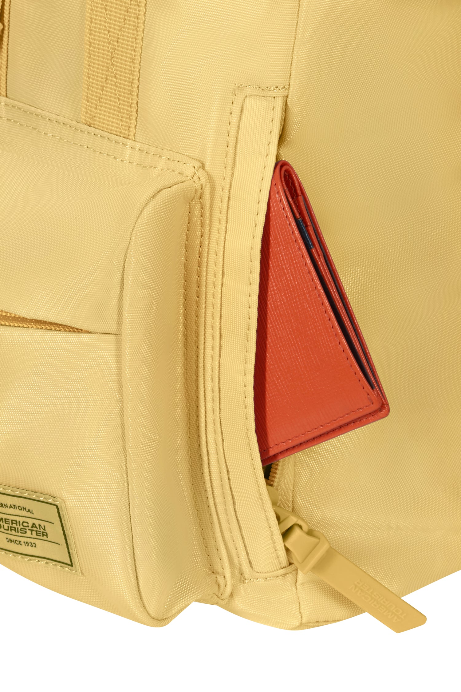 Mochila Urban Groove AMERICAN TOURISTER 17L UG16