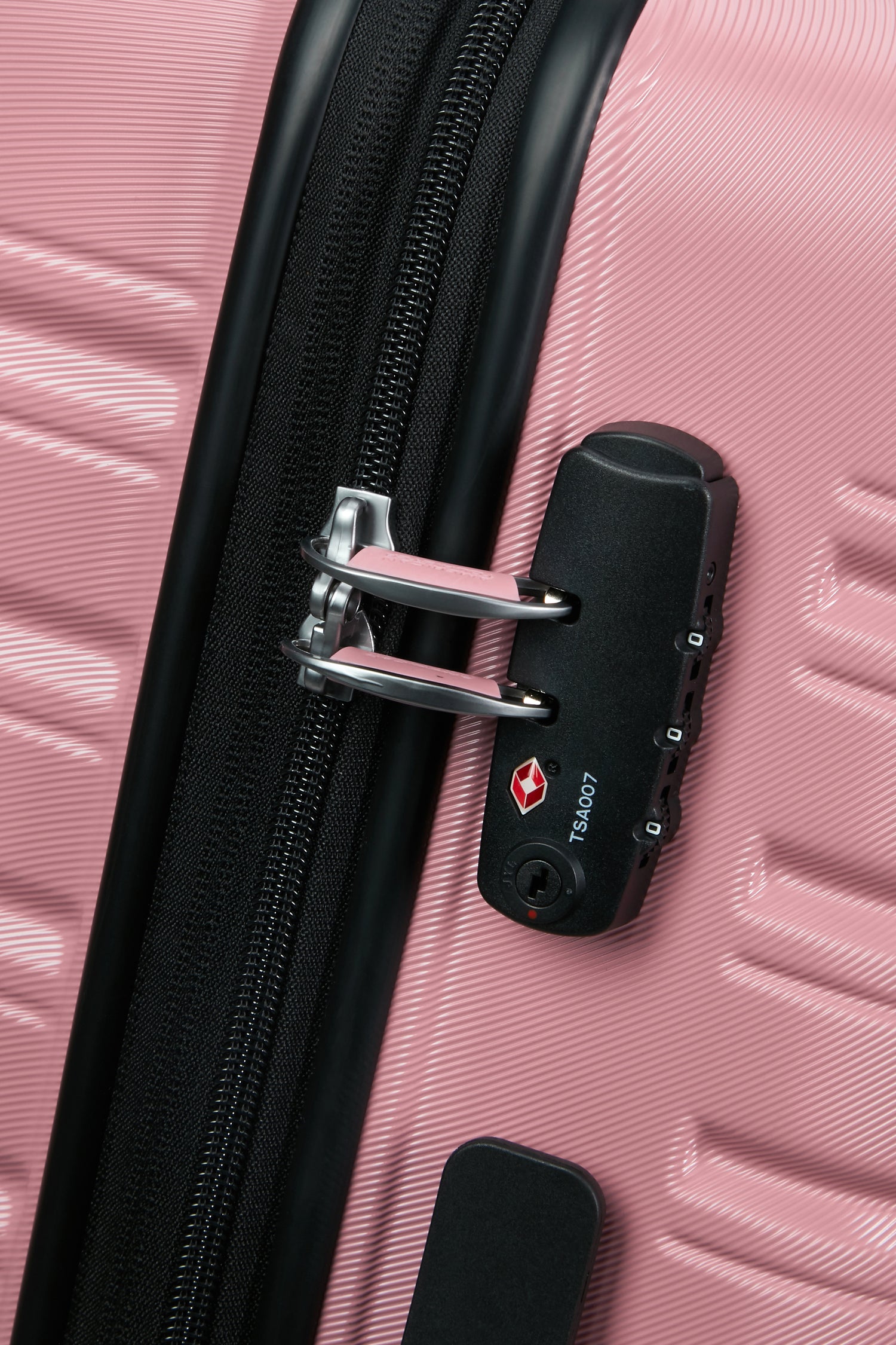 AMERICAN TOURISTER Valigia media EXTENSIBLE FLASHLINE 67CM