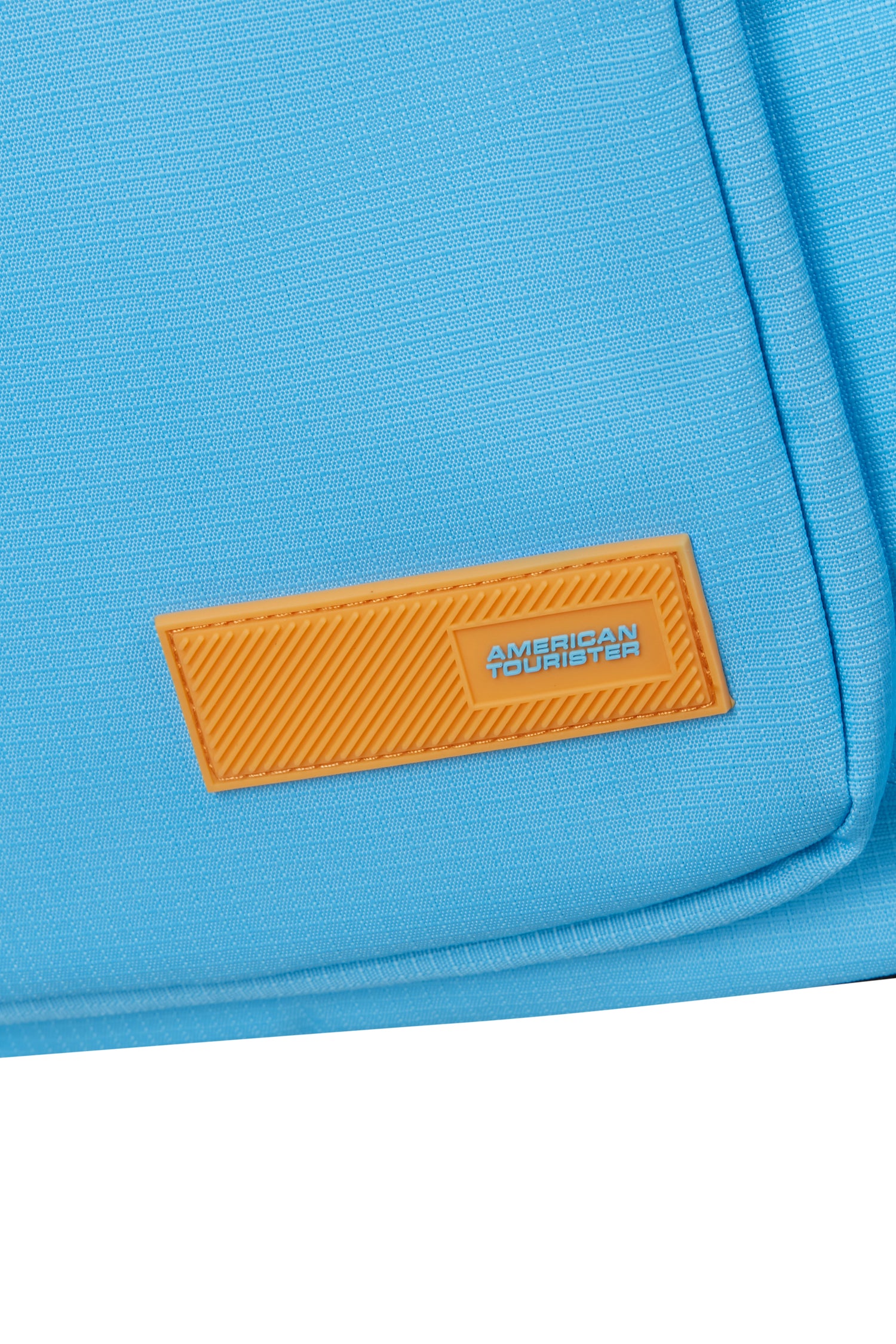 Pack maleta de cabina SOUNDBOX + mochila de viaje TAKE2CABIN de AMERICAN TOURISTER