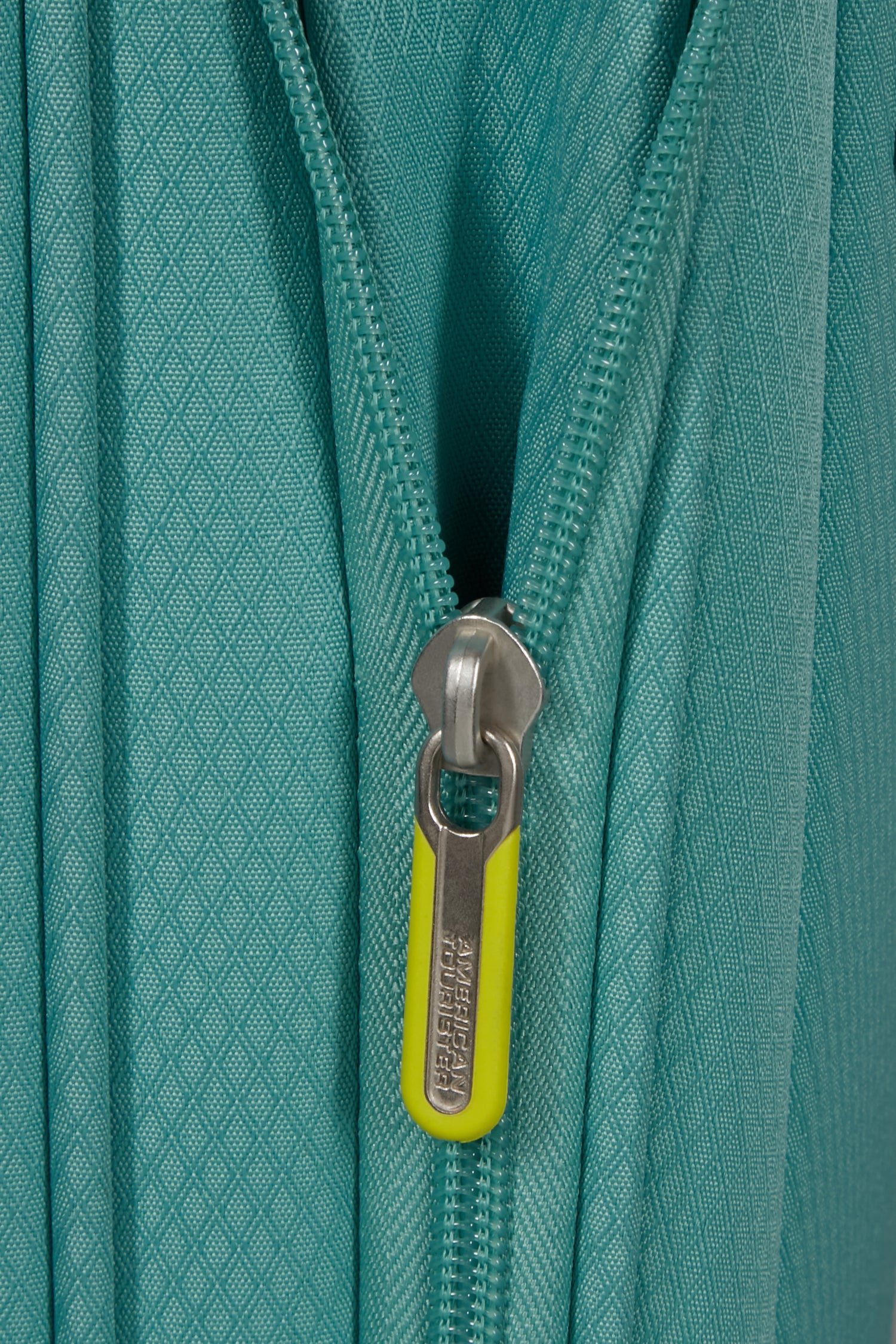 AMERICAN TOURISTER TROLLEY BIG EXTENSIBLE AEROSPIN 80CM