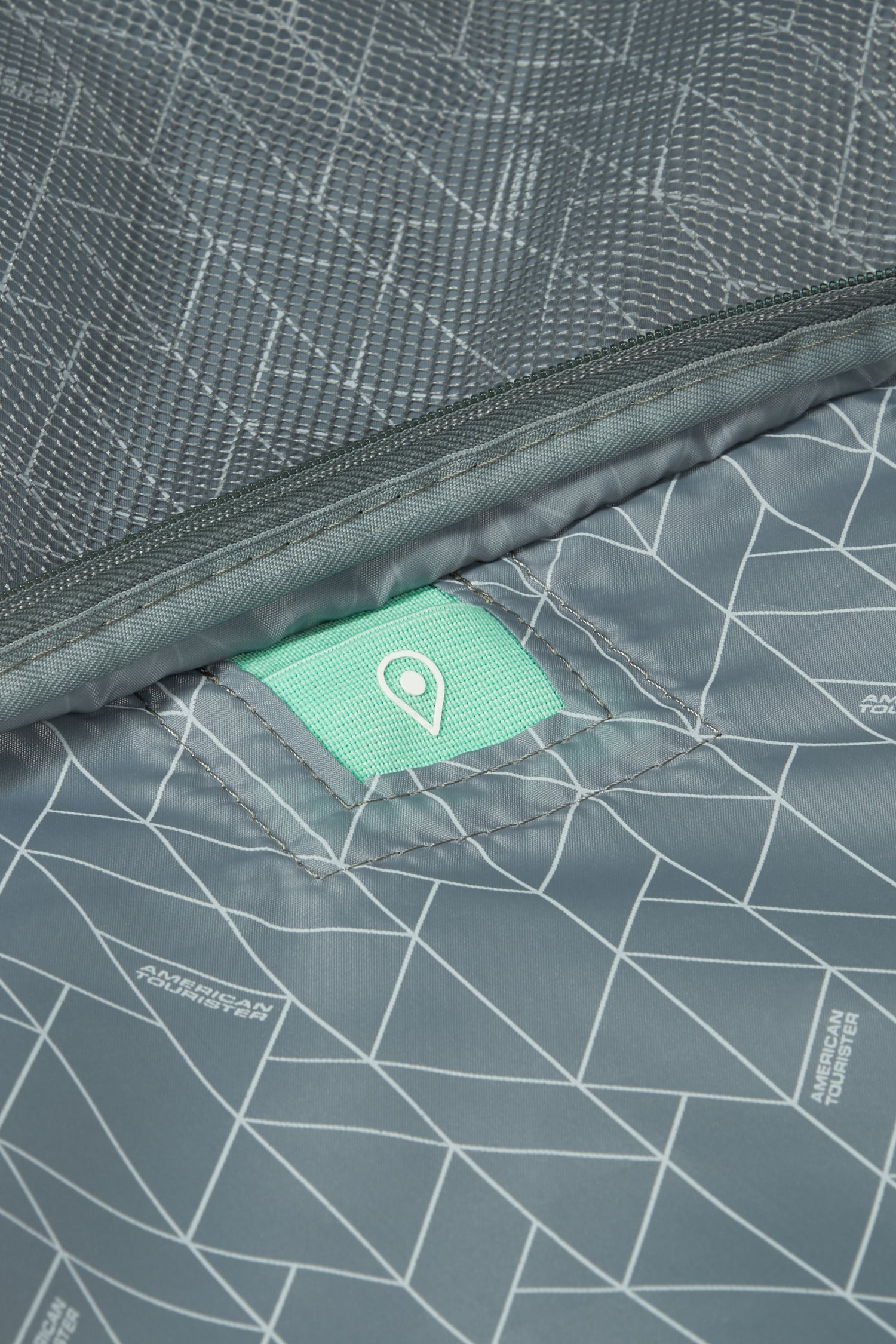 AMERICAN TOURISTER Mittlerer Koffer extensible Schneller