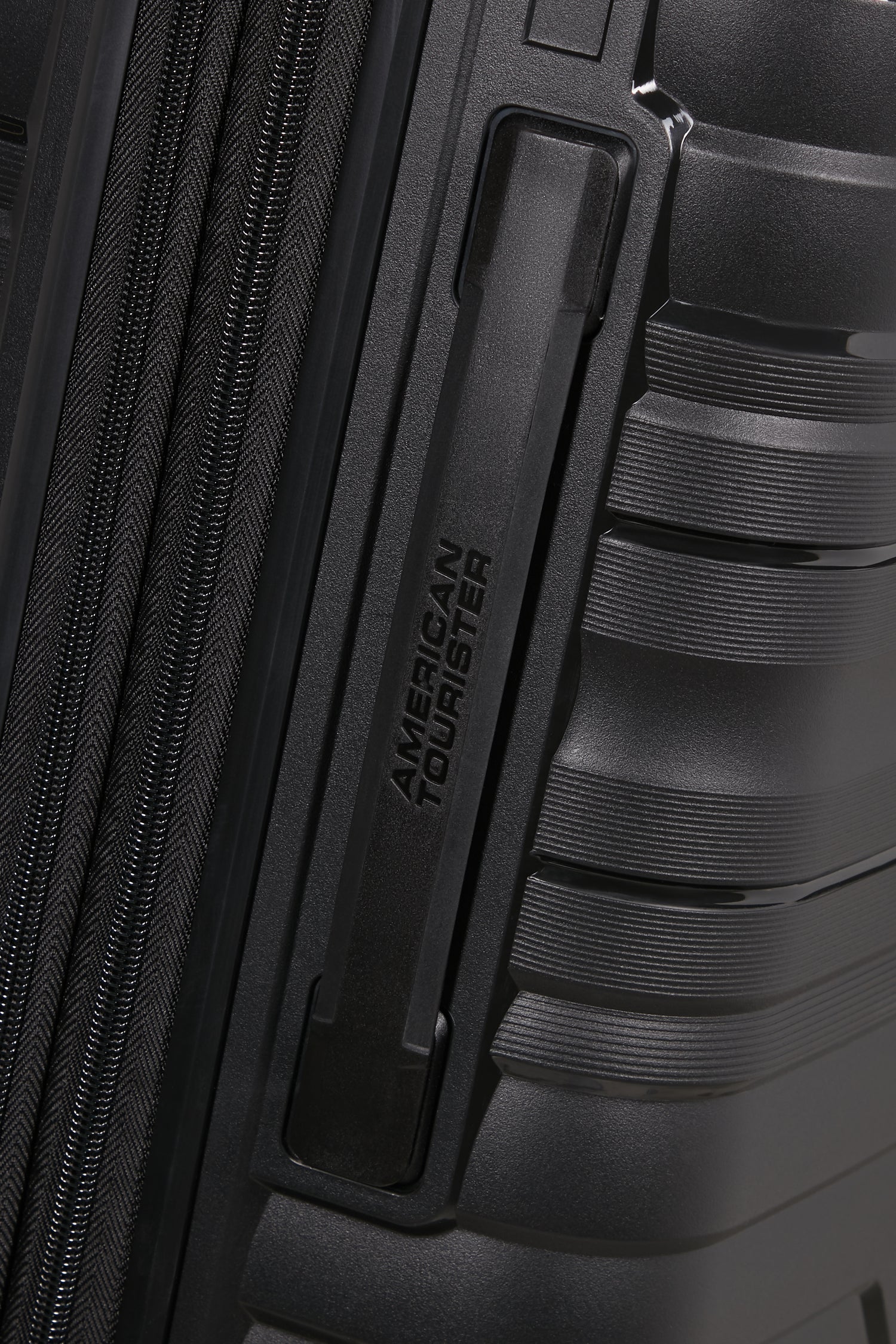 AMERICAN TOURISTER Iso matkalaukku extensible Flytwisti