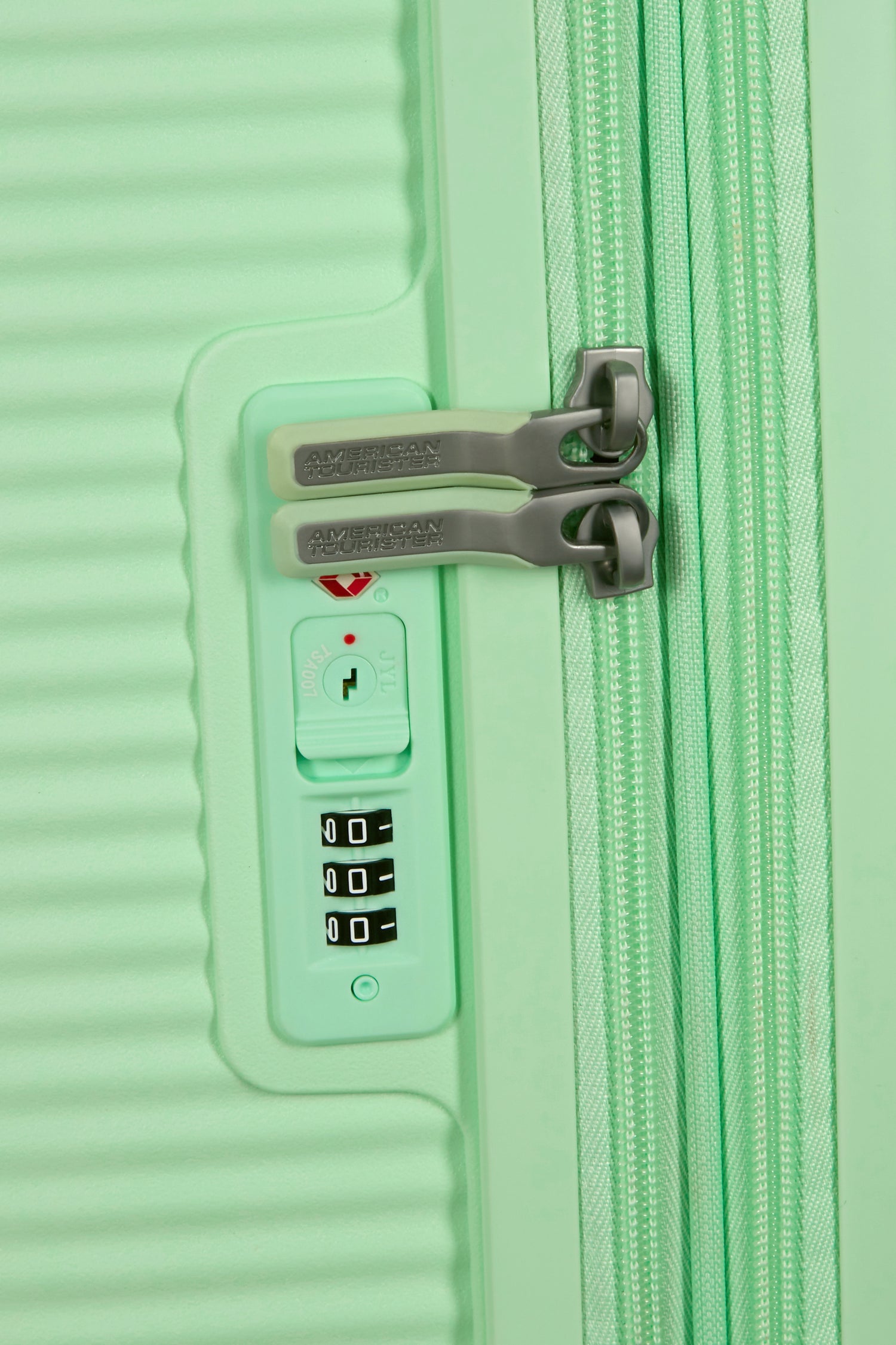 Soundbox de American Tourister Spinner Talla Grande