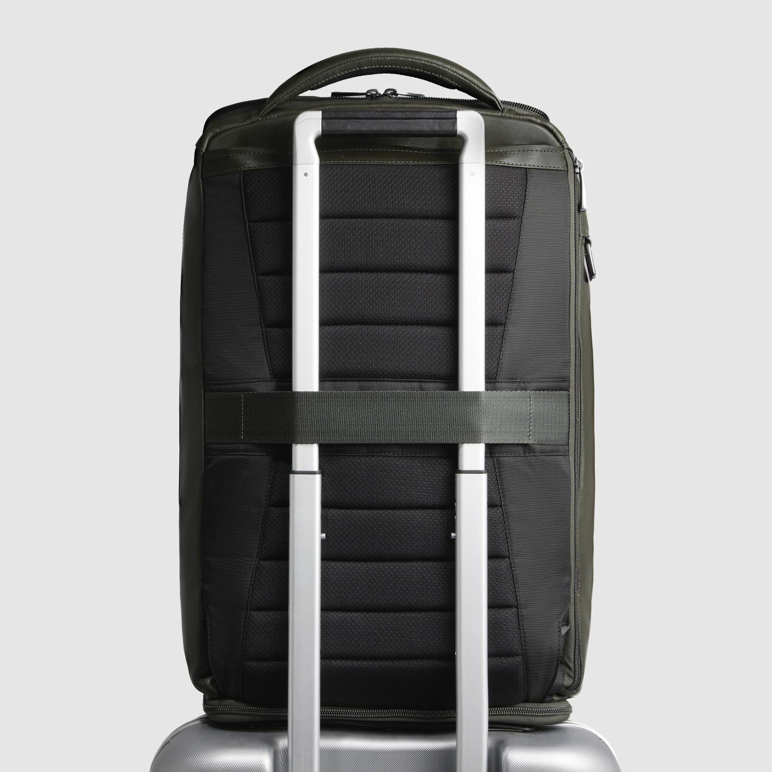 PIQUADRO BOLSA DE VIAJE ADAPTABLE A MOCHILA