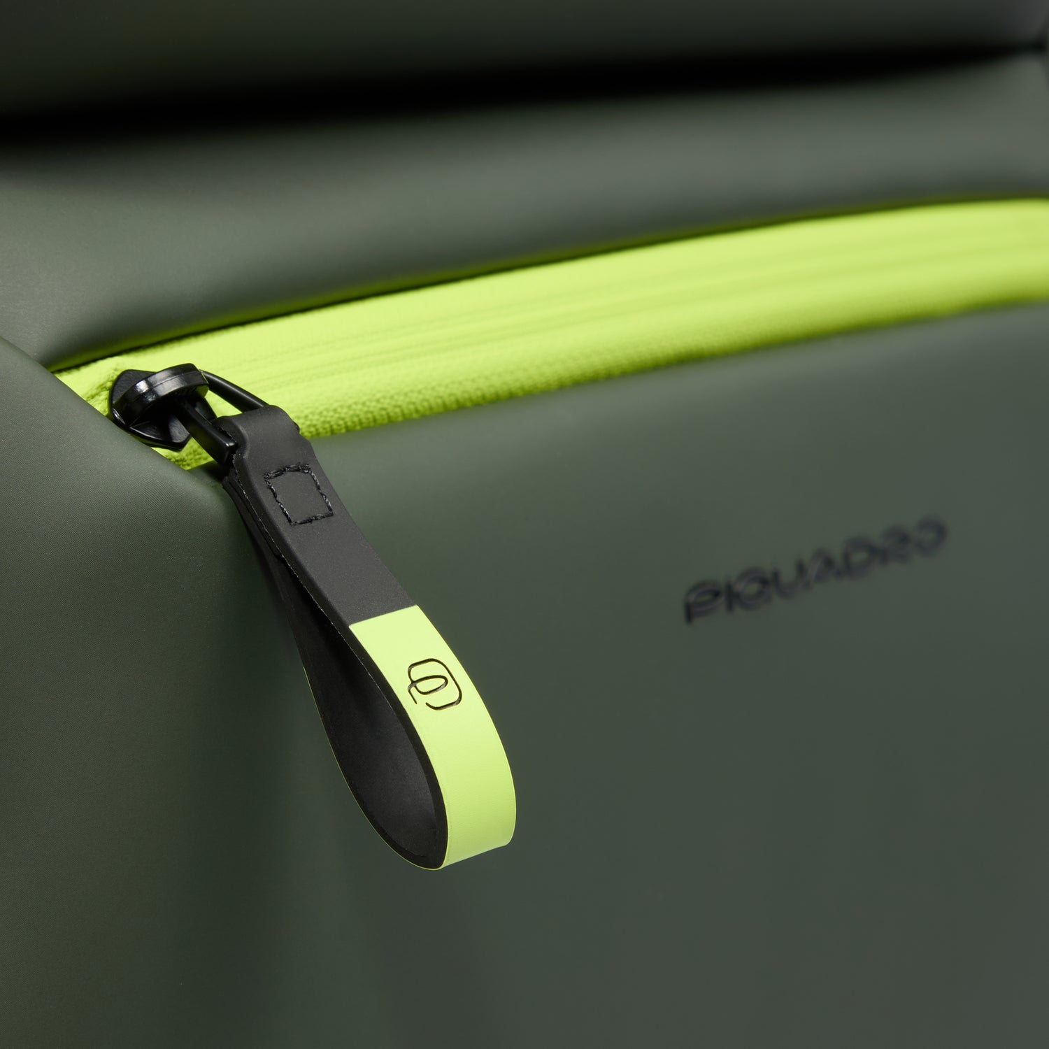 PIQUADRO TROLLEY Canto da cabine resistente à água 2.0 55cm