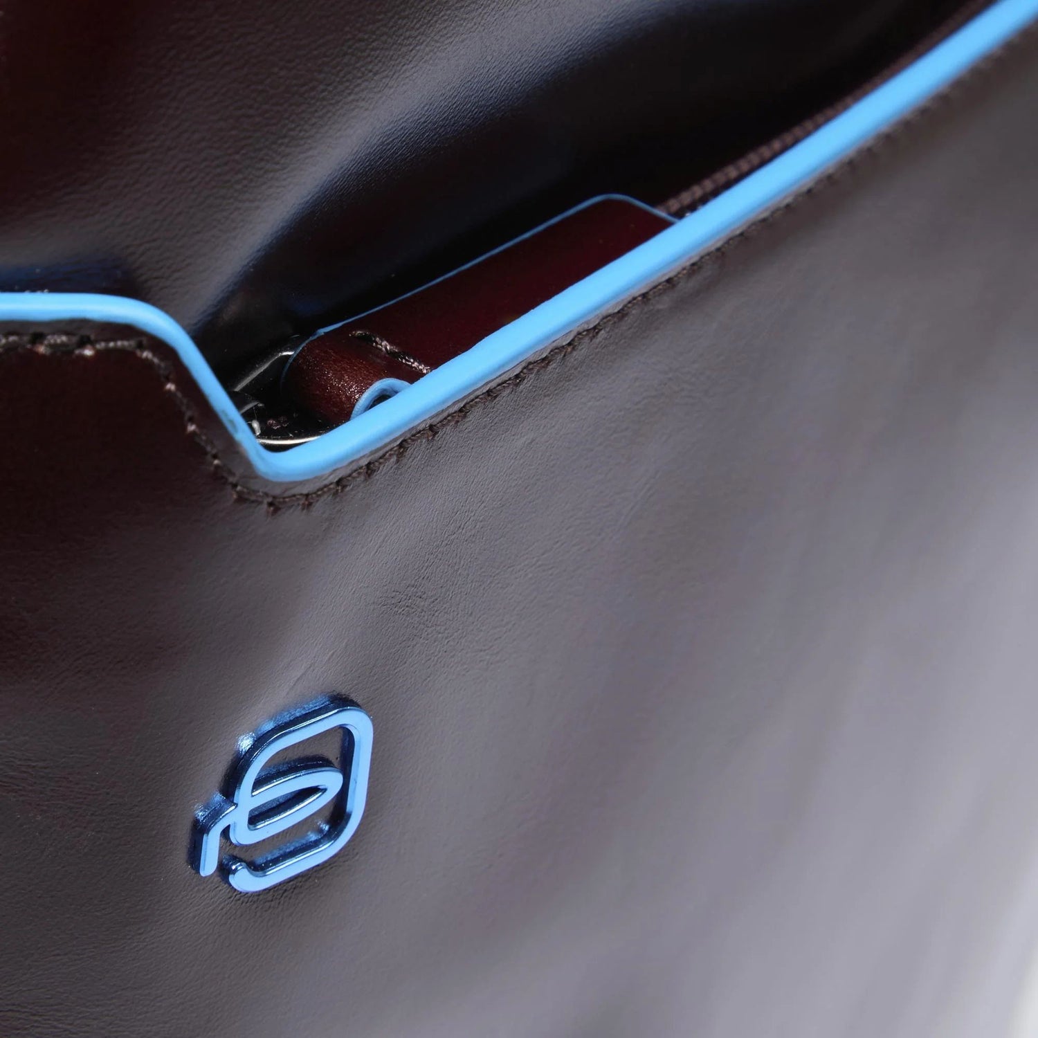 PIQUADRO MOCHILA PEQUEÑA PARA PORTÁTIL E IPAD® BLUE SQUARE