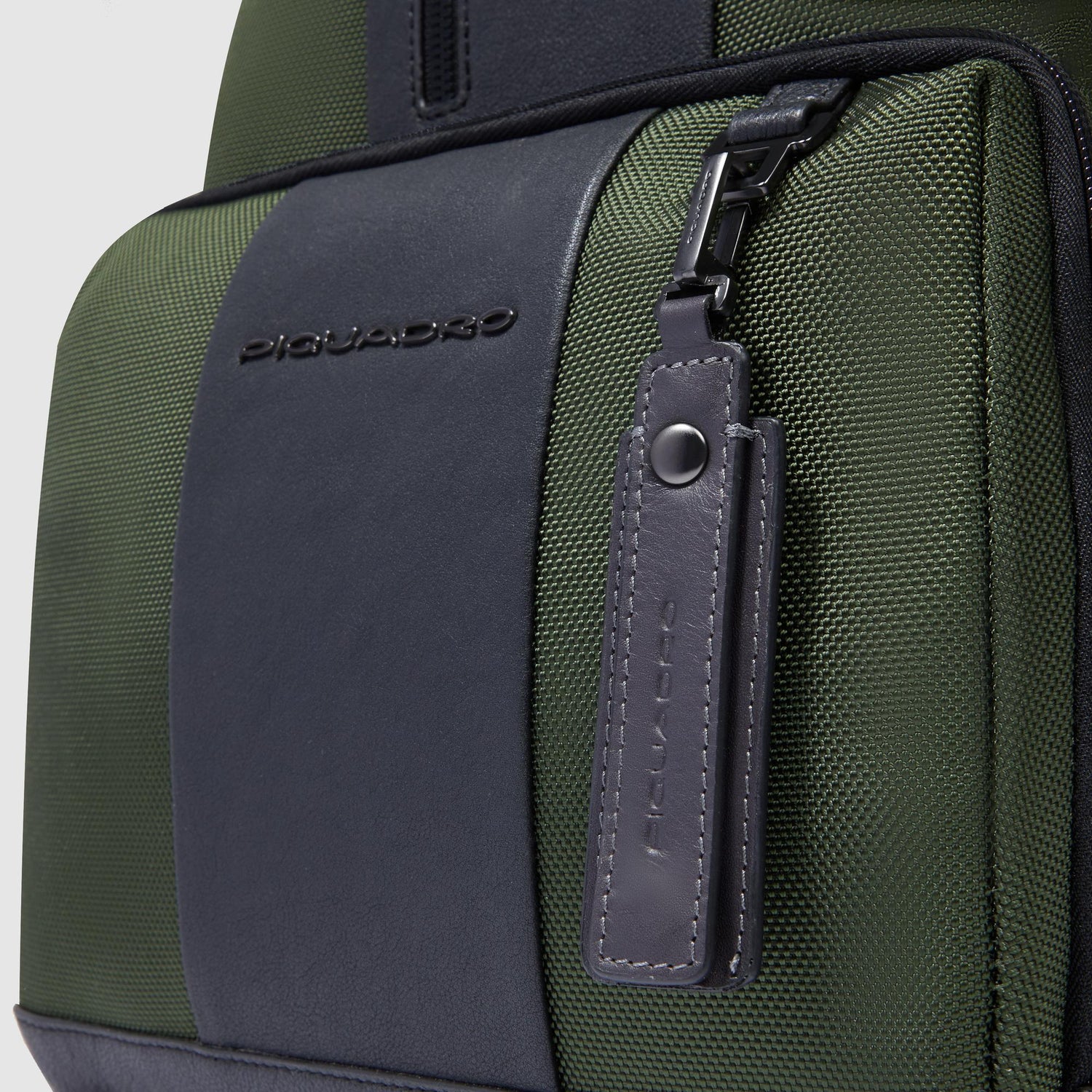 PIQUADRO MOCHILA PARA PORTÁTIL 14” EN TEJIDO RECICLADO BAG MOTIC