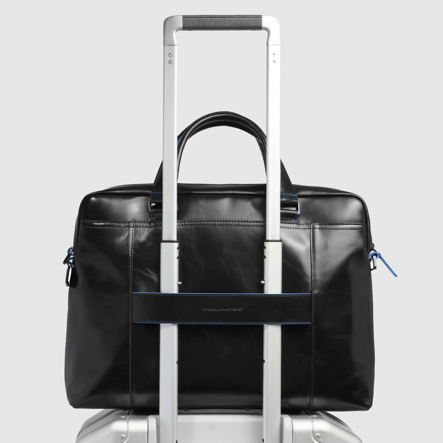 LAPTOPKAST 14 BLAUW VIERKANT