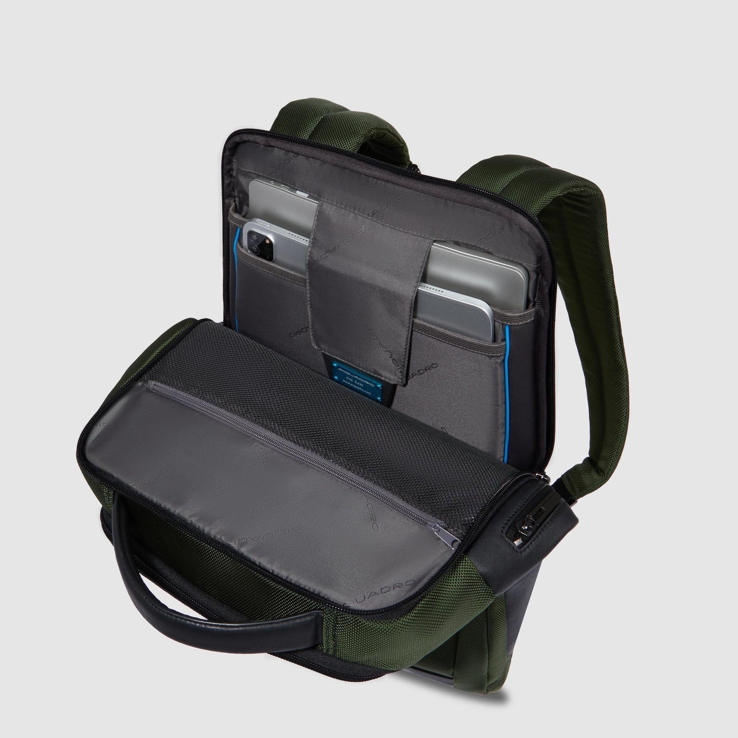 PIQUADRO MOCHILA PORTA ORDENADOR 15.6” Y PORTA IPAD® EN TEJIDO RECICLADO BRIEF 2