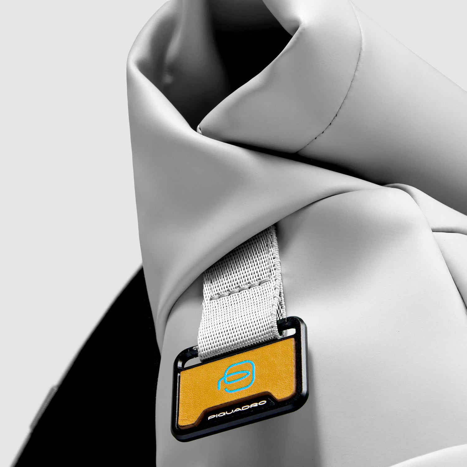 PIQUADRO Roll -Rucksack für tragbare 15,6 "Ecke 2.0