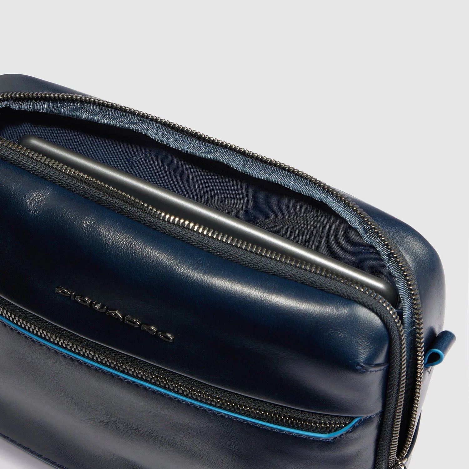 PIQUADRO BOLSO DE HOMBRE PARA IPAD MINI BLUE SQUARE