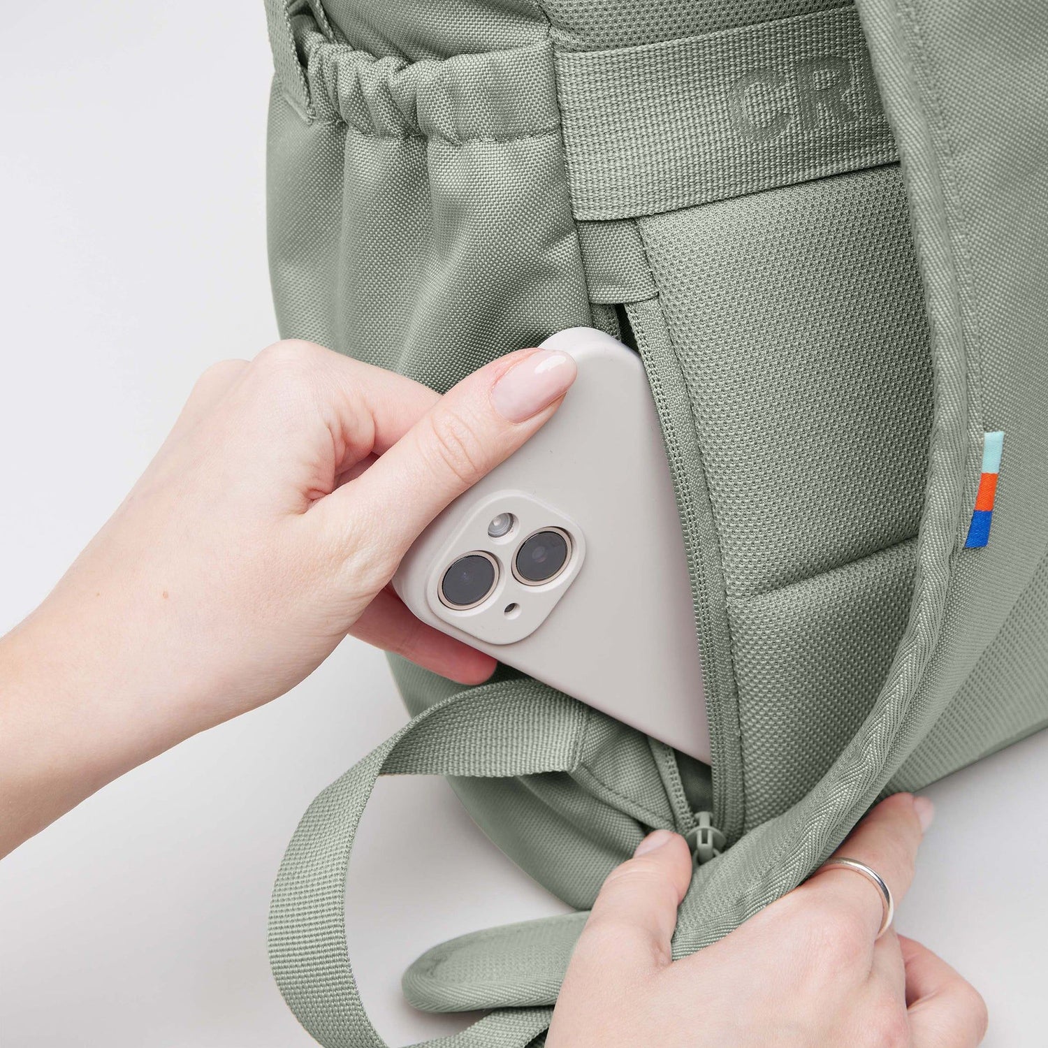 GOT BAG MOCHILA FLAP PACK