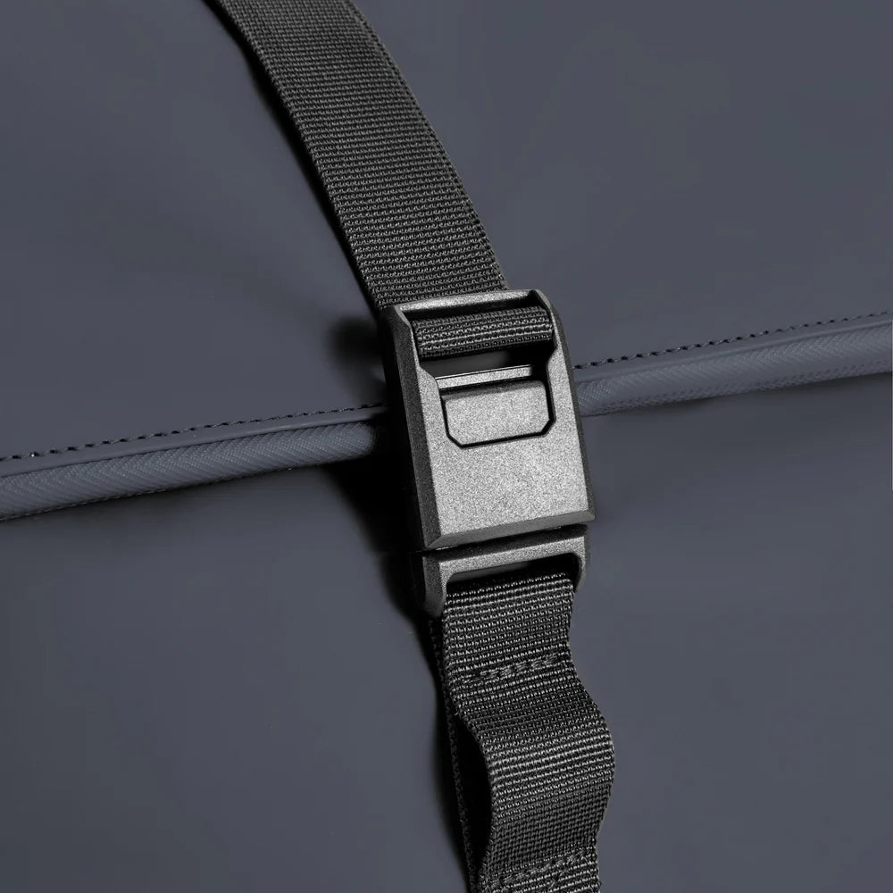 URBAN WATER RESISTANT FLAP TOP