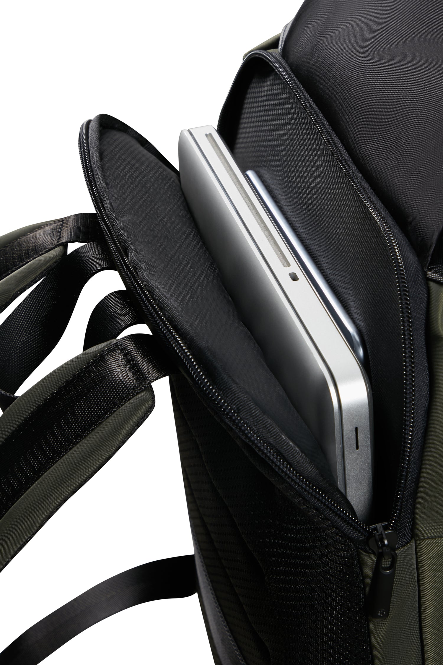 SAMSONITE MOCHILA M 15.6” FLAP RELYON