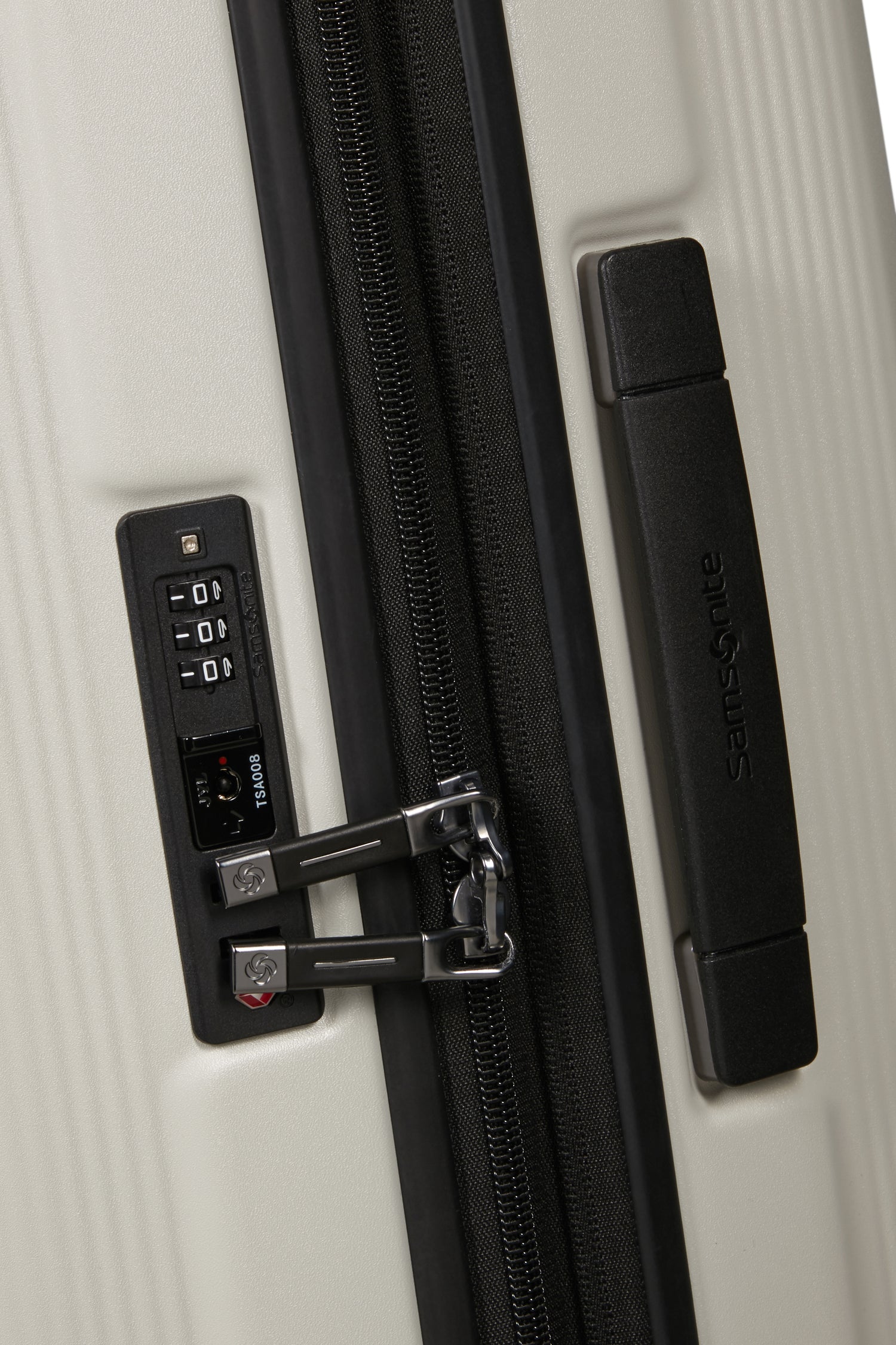 Maleta Mediana Extensible NUON de Samsonite 69cm