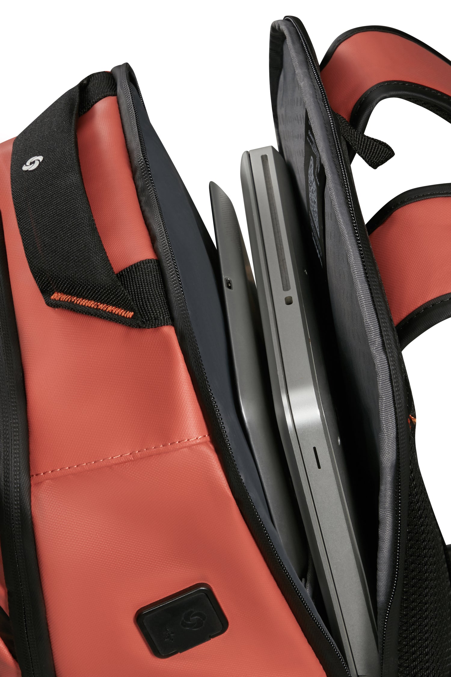 MOCHILA M-USB ECODIVER 15.6"