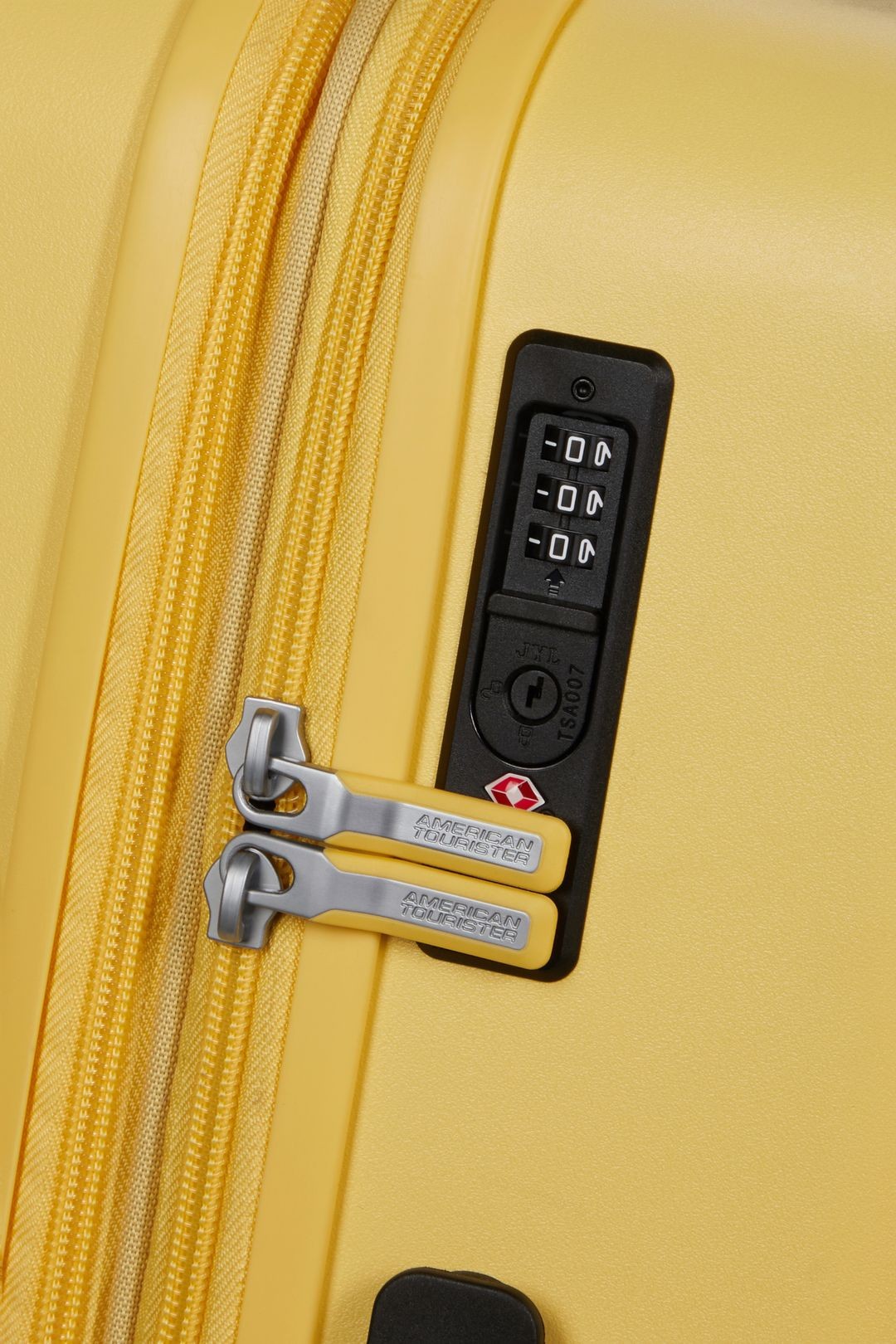 AMERICAN TOURISTER Keskikokoinen matkalaukku EXTENSIBLE DYNABELT 66CM