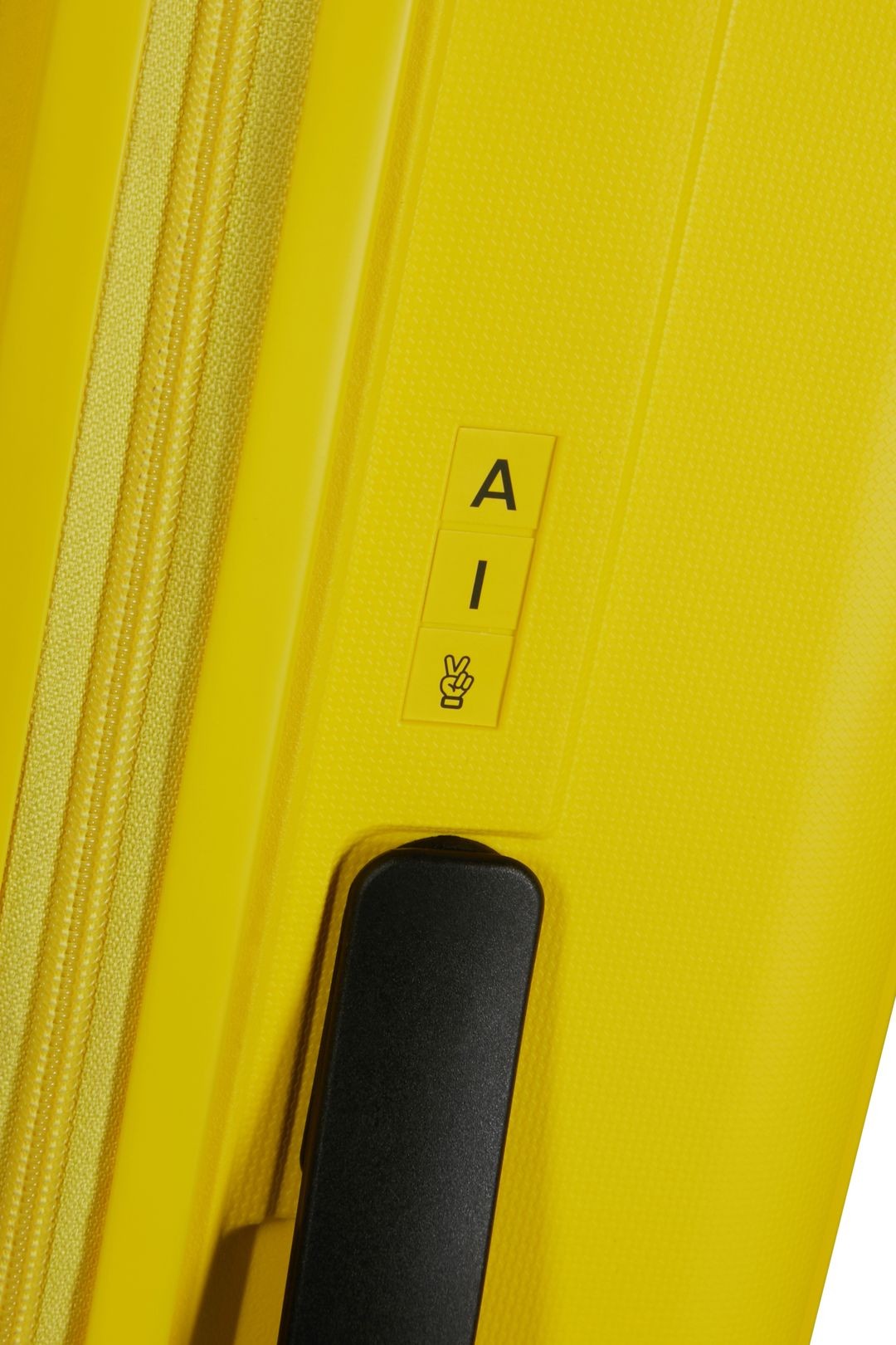 AMERICAN TOURISTER Mittlerer Koffer REJOY 68cm